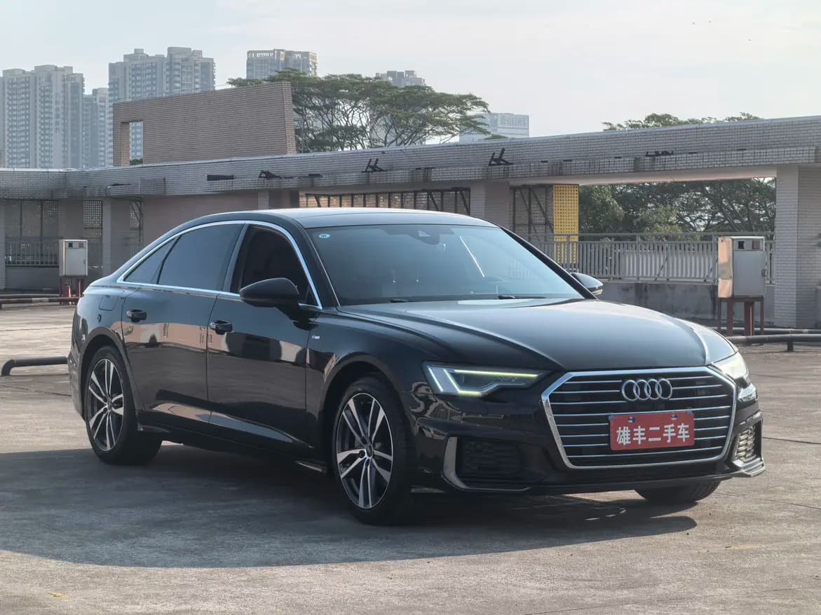 Audi A6L 2022 г. 52028 км. — фото 3