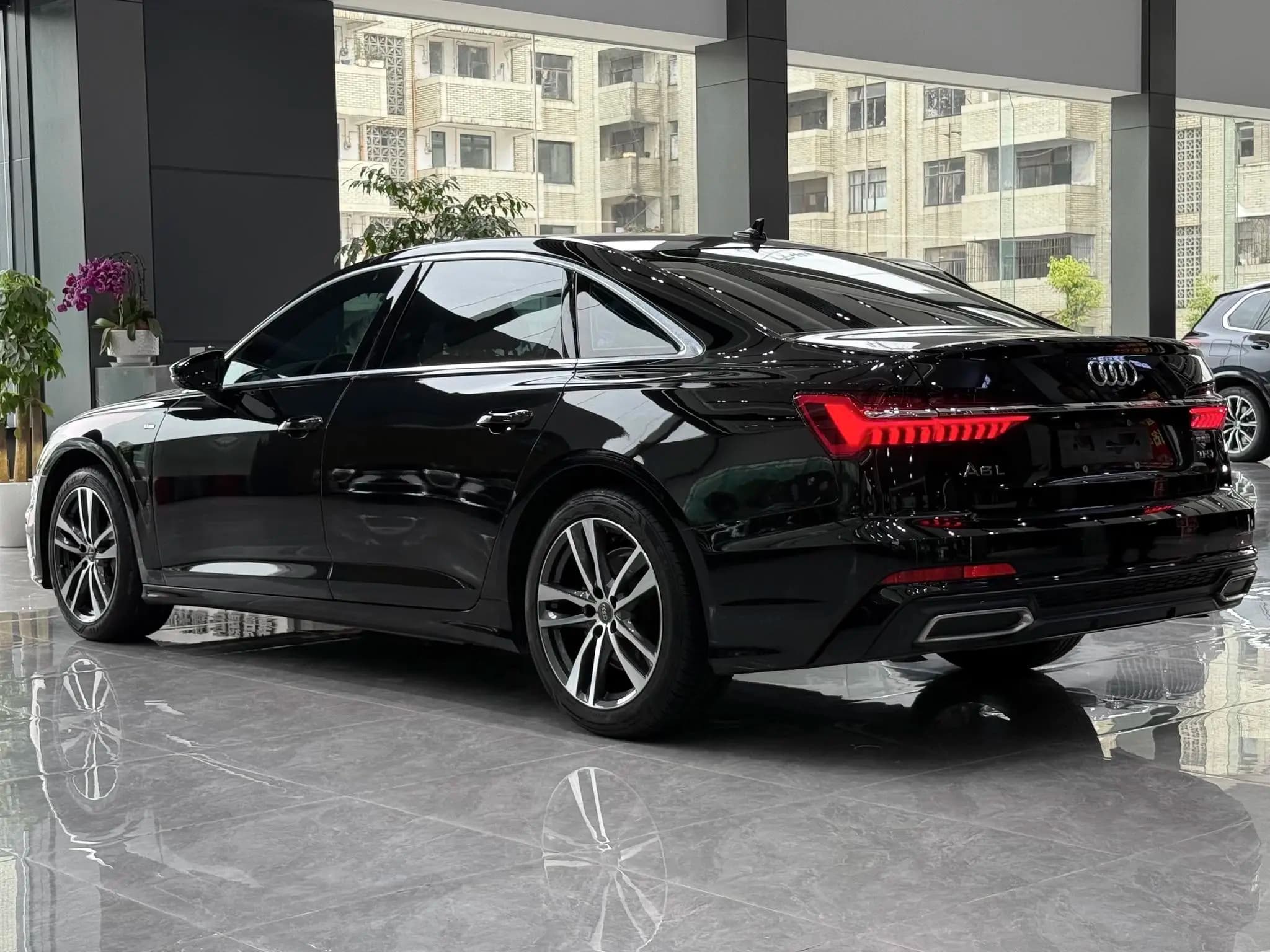 Audi A6L 2023 г. 22030 км. — фото 3