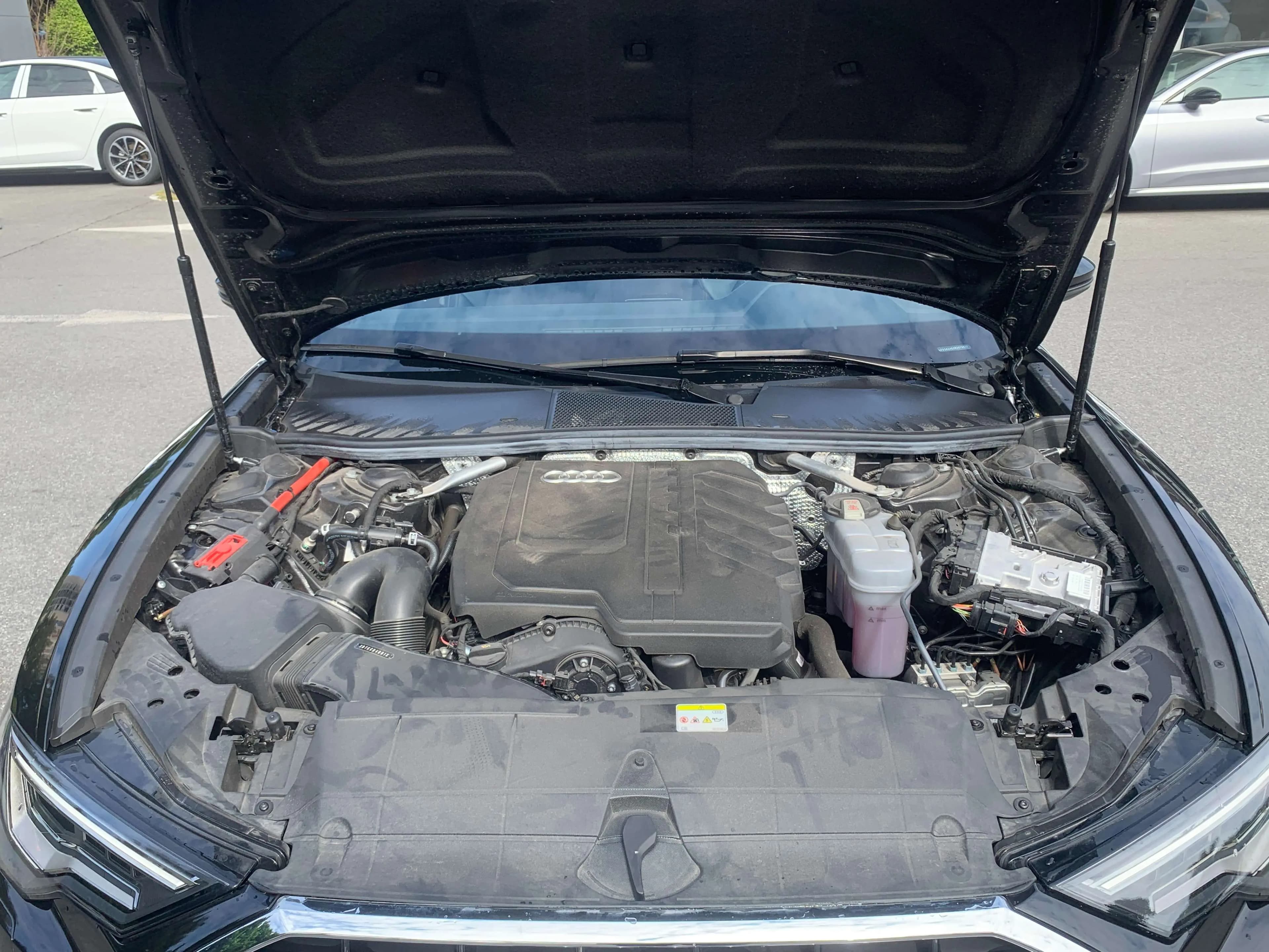 Audi A6L 2024 г. 4000 км. — фото 7