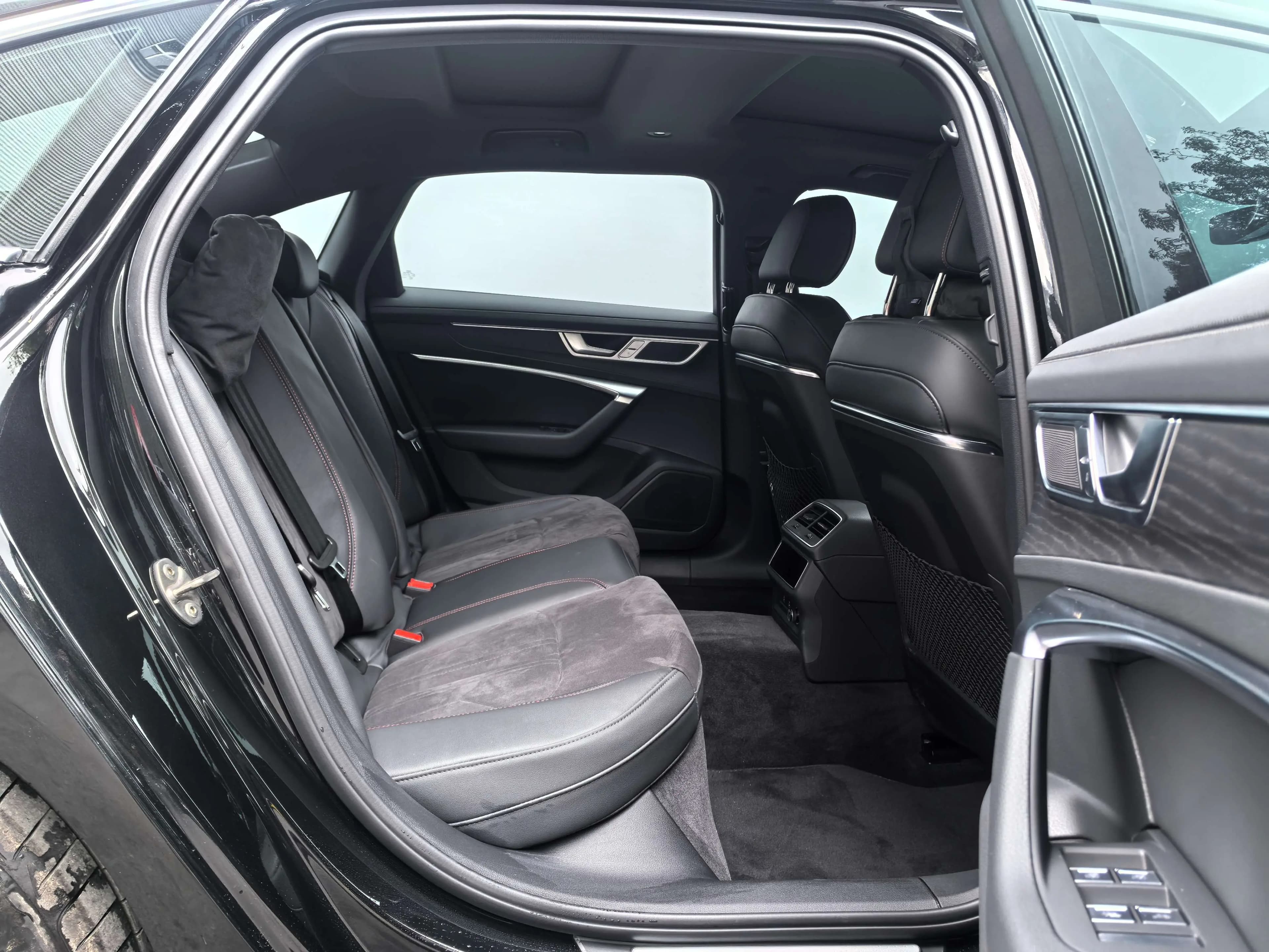 Audi A6L 2025 г. 12700 км. — фото 21