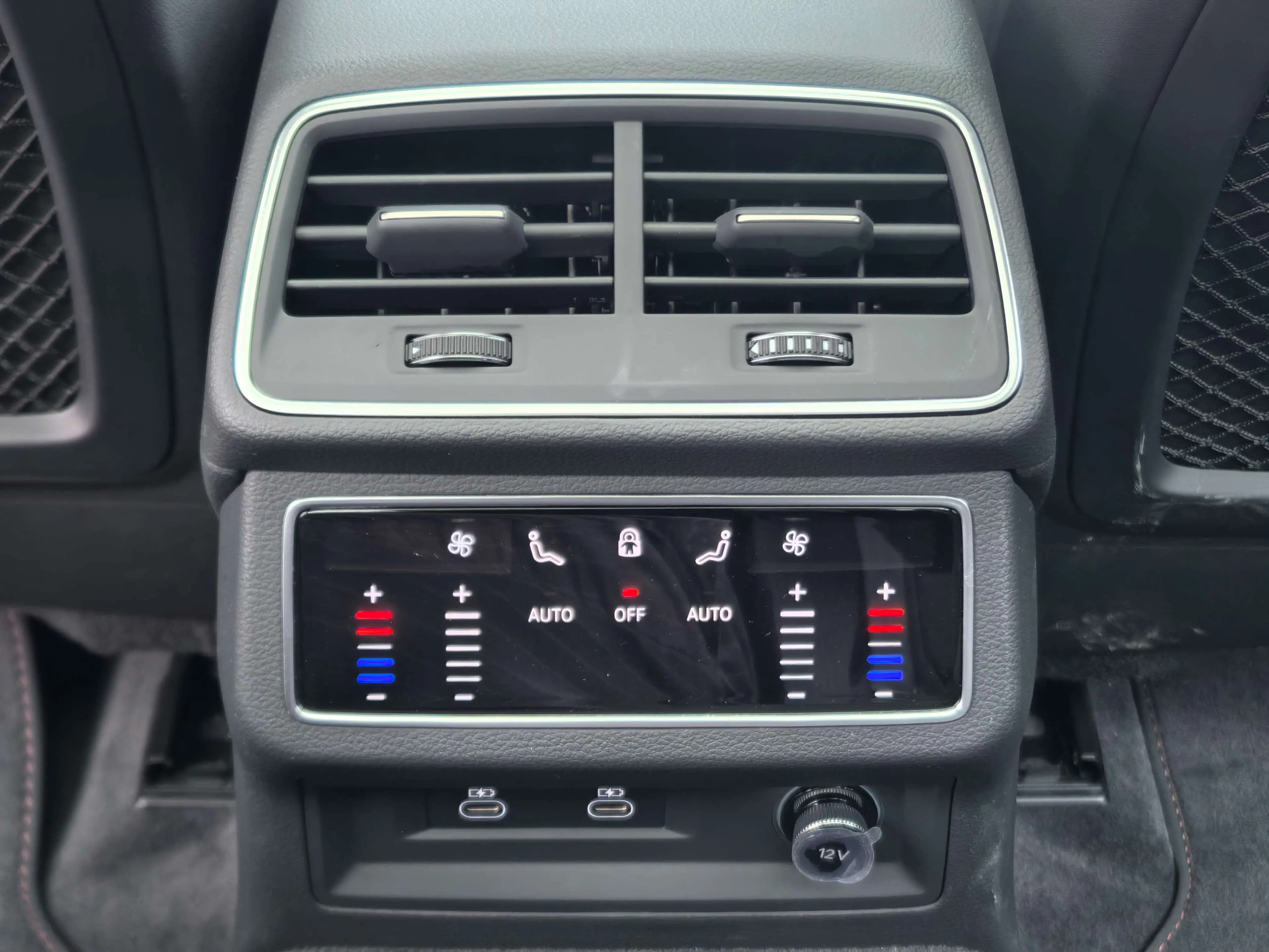 Audi A6L 2025 г. 12700 км. — фото 8