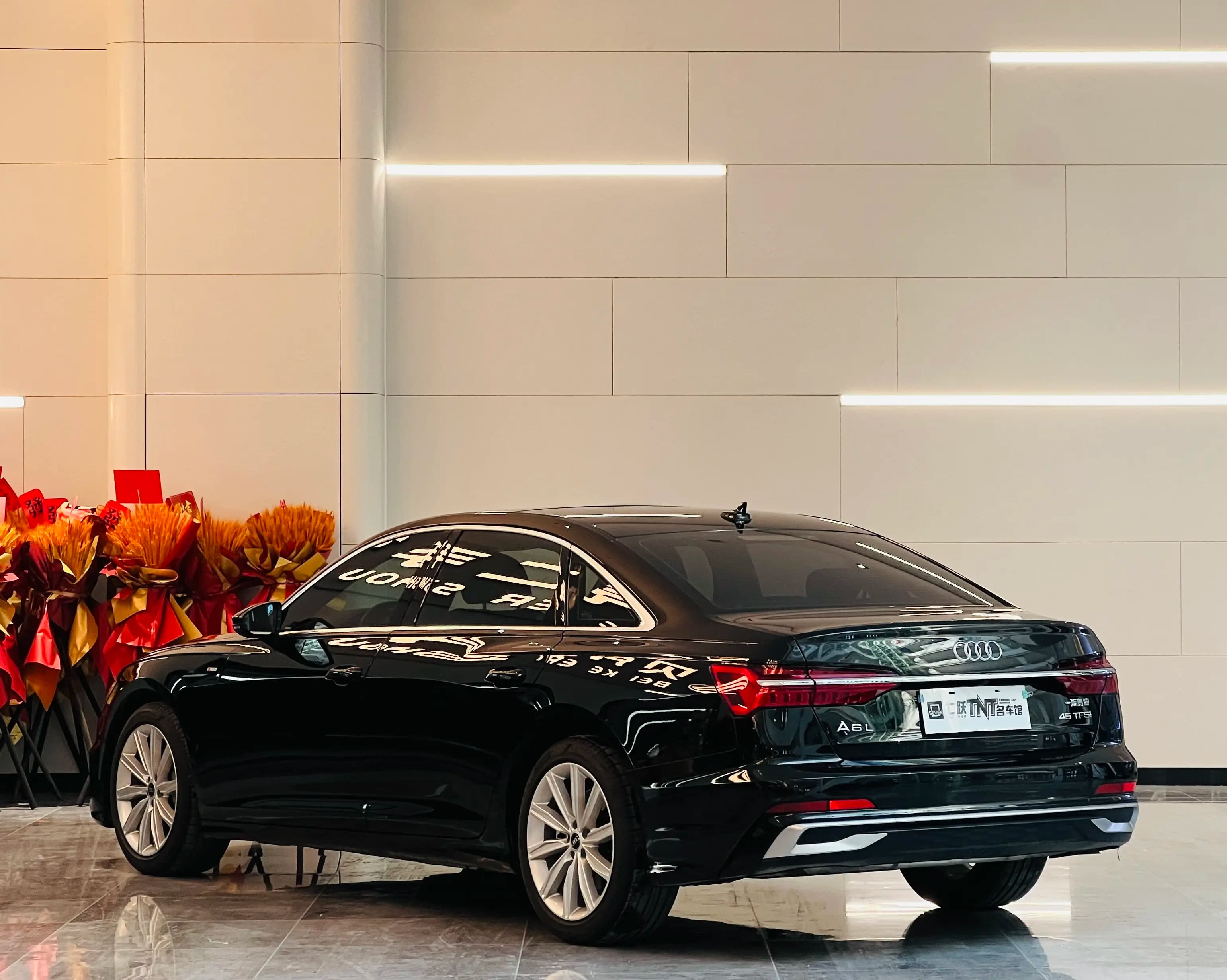 Audi A6L 2024 г. 14000 км. — фото 4