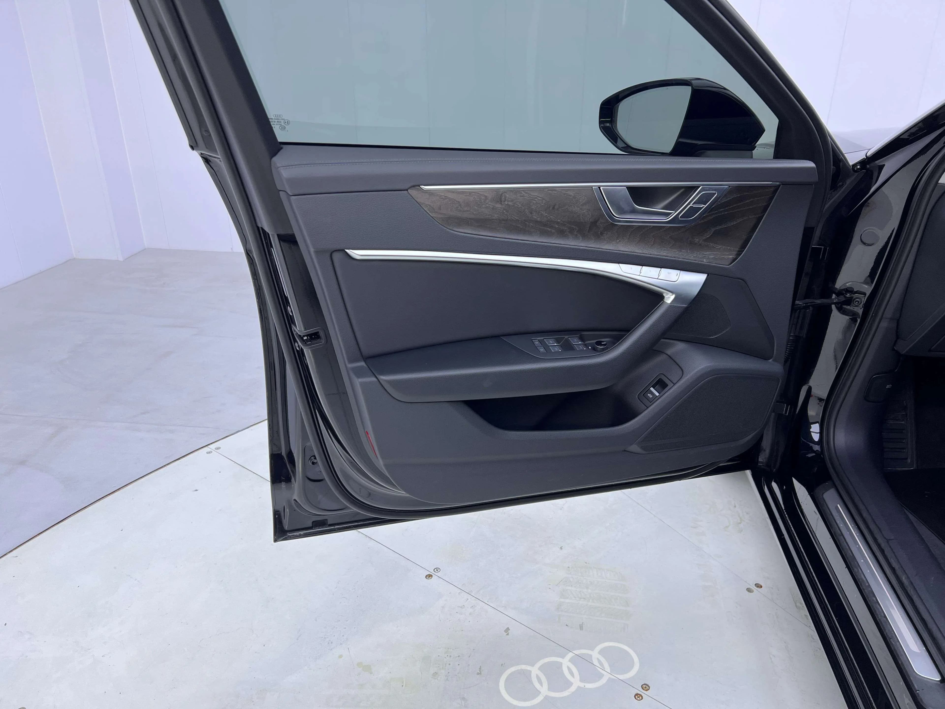 Audi A6L 2023 г. 46000 км. — фото 21
