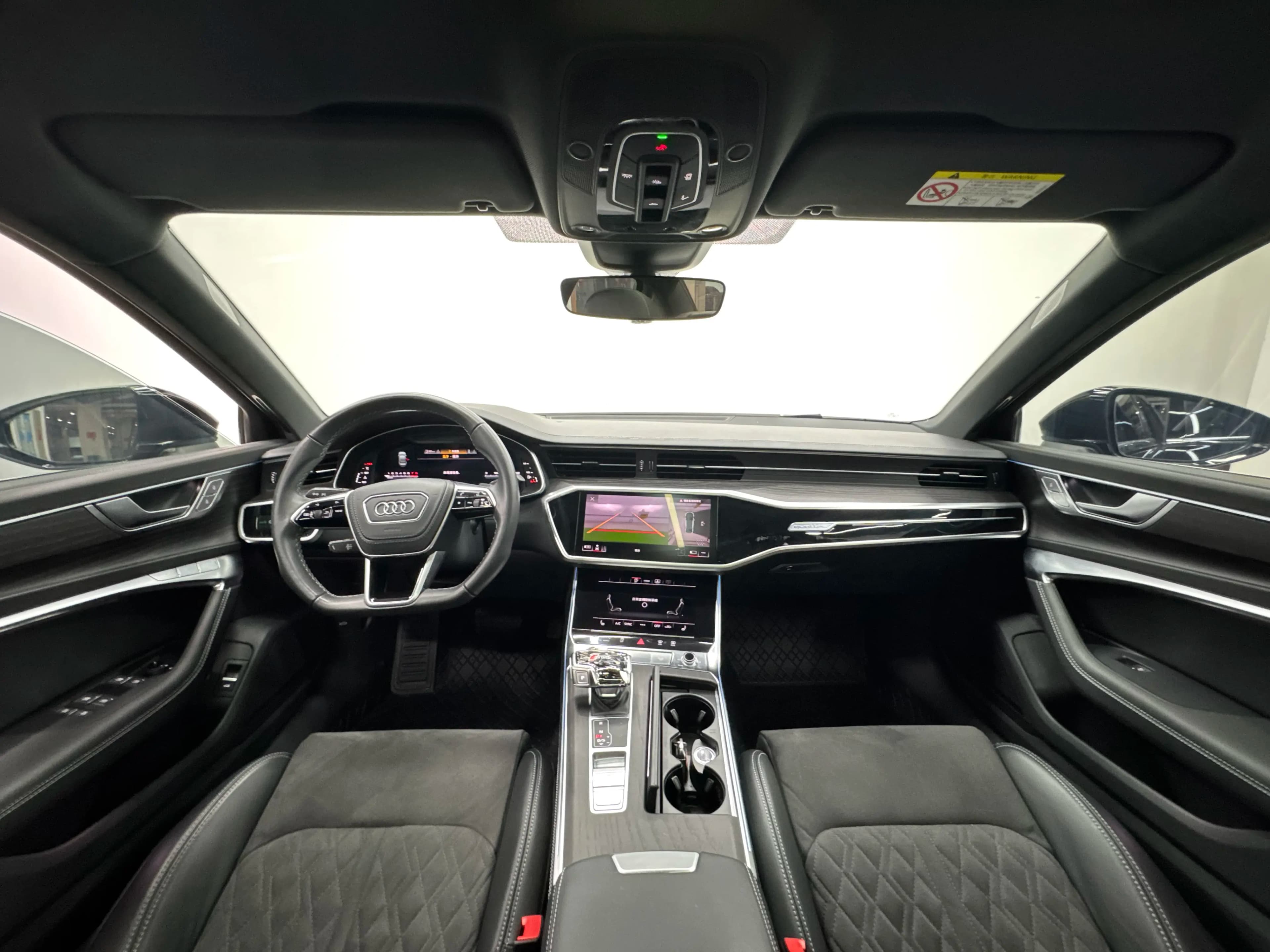 Audi A6L 2024 г. 10089 км. — фото 19