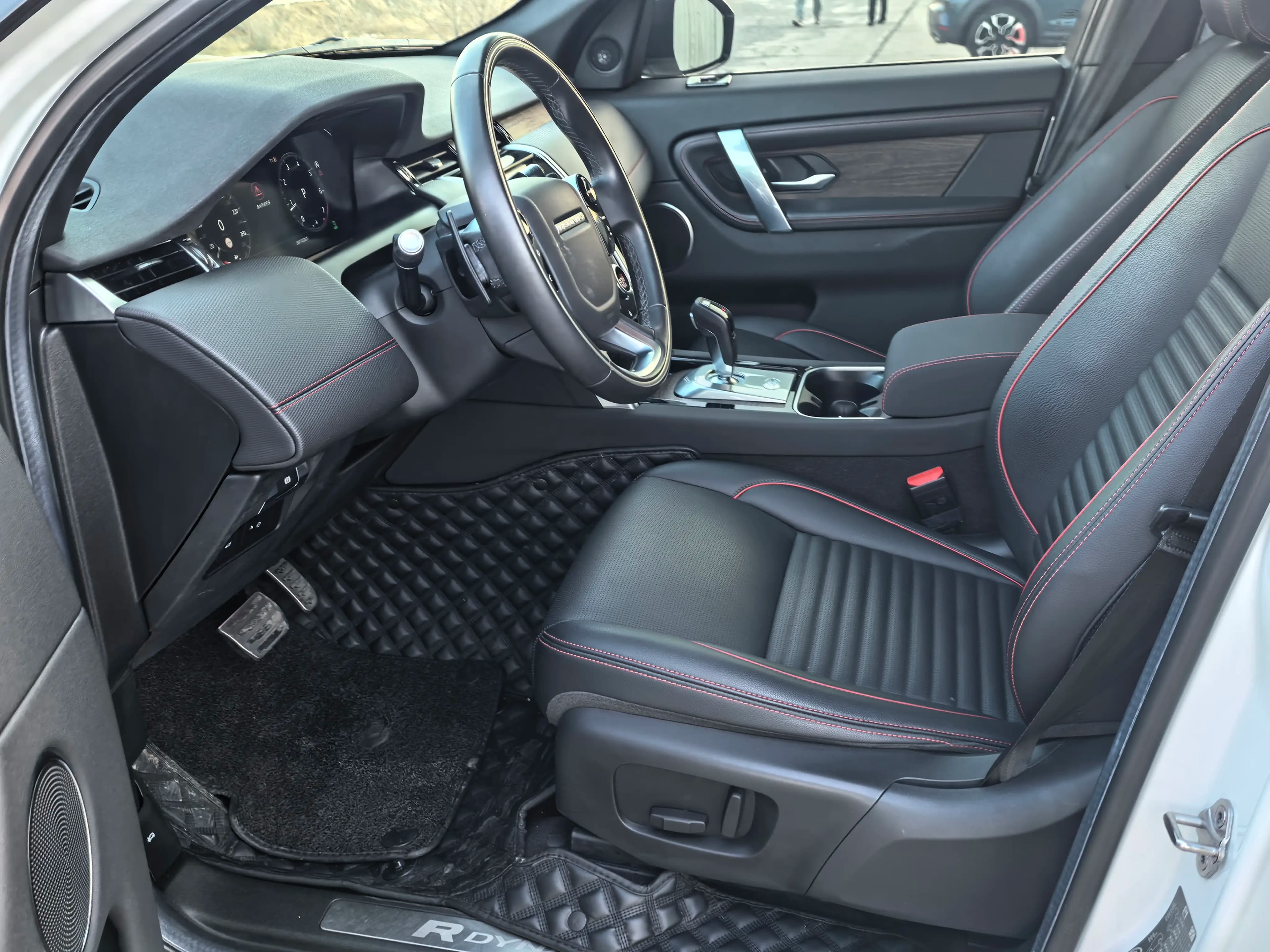 Land Rover Discover Sports 2021 г. 34025 км. — фото 11