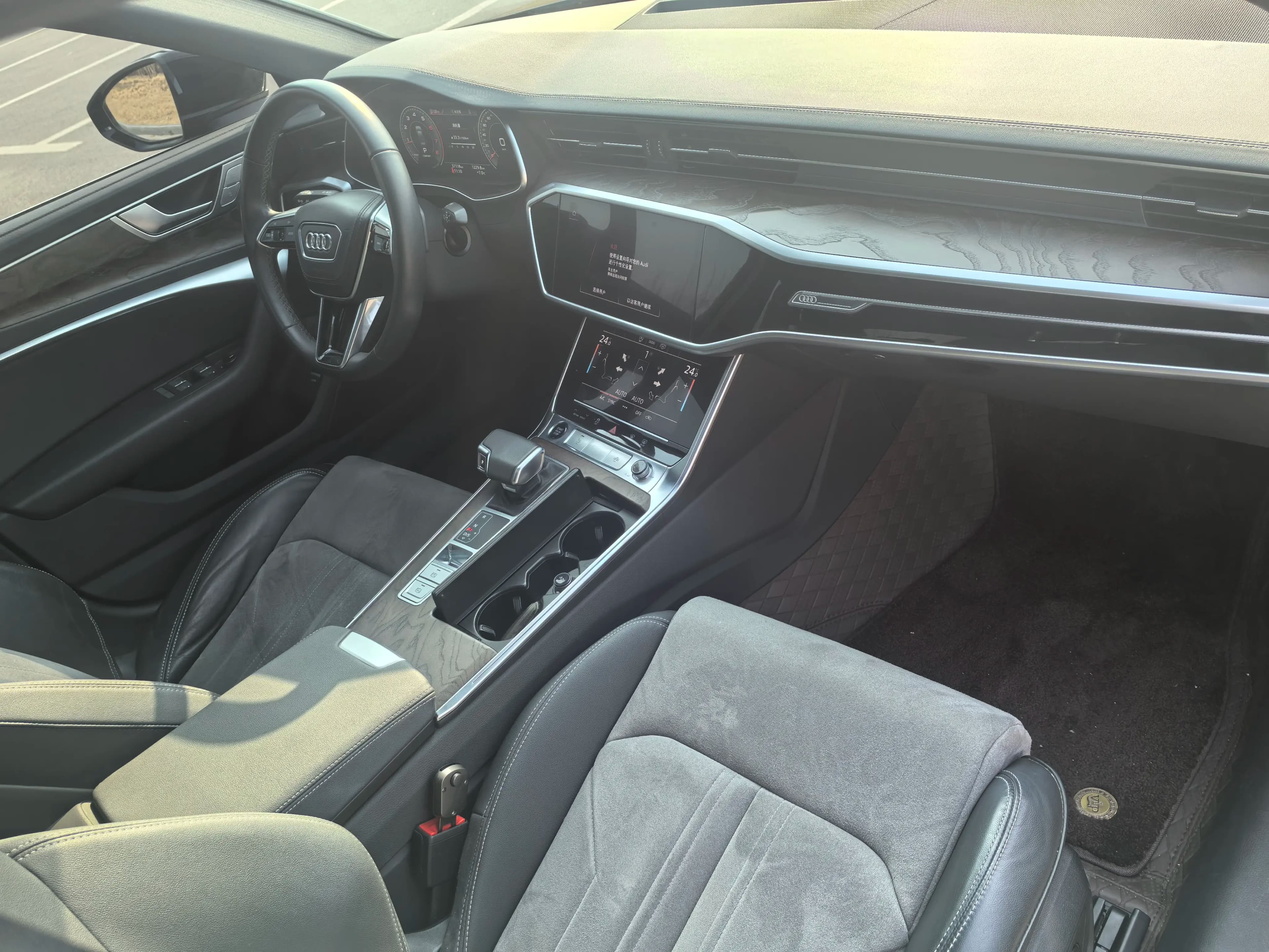 Audi A6L 2024 г. 37000 км. — фото 5