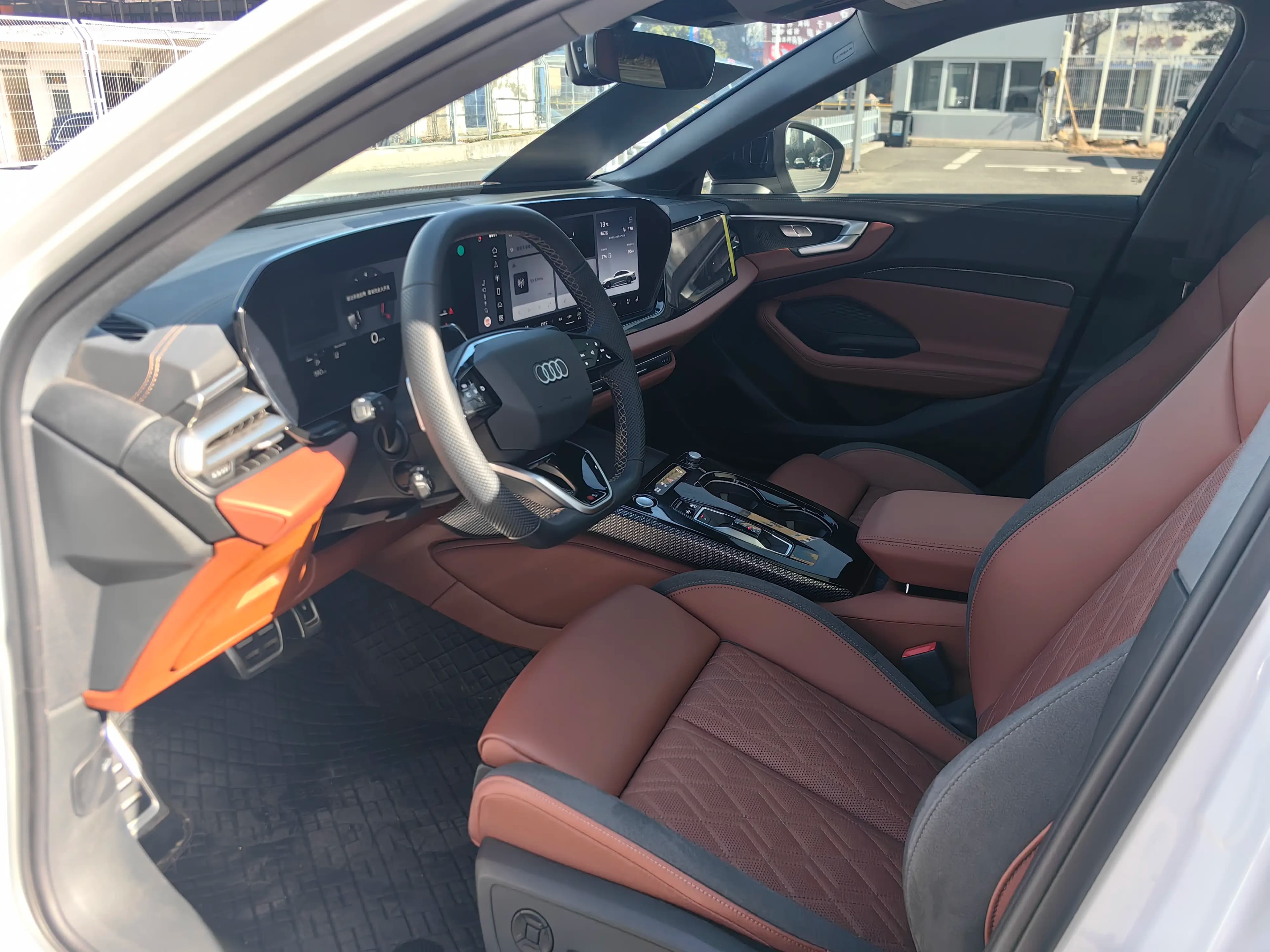 Audi A5L 2025 г. 2440 км. — фото 17
