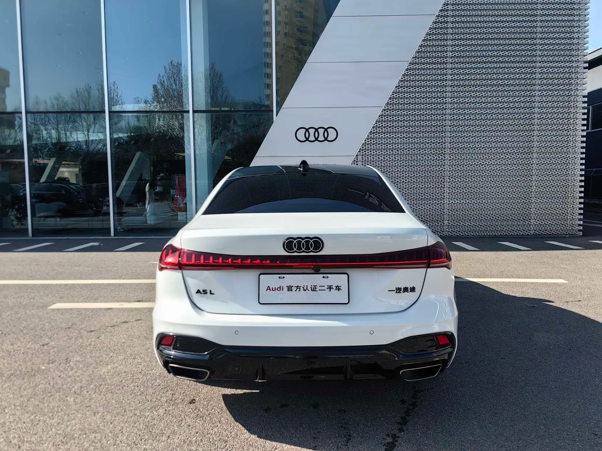 Audi A5L 2025 г. 2440 км. — фото 3