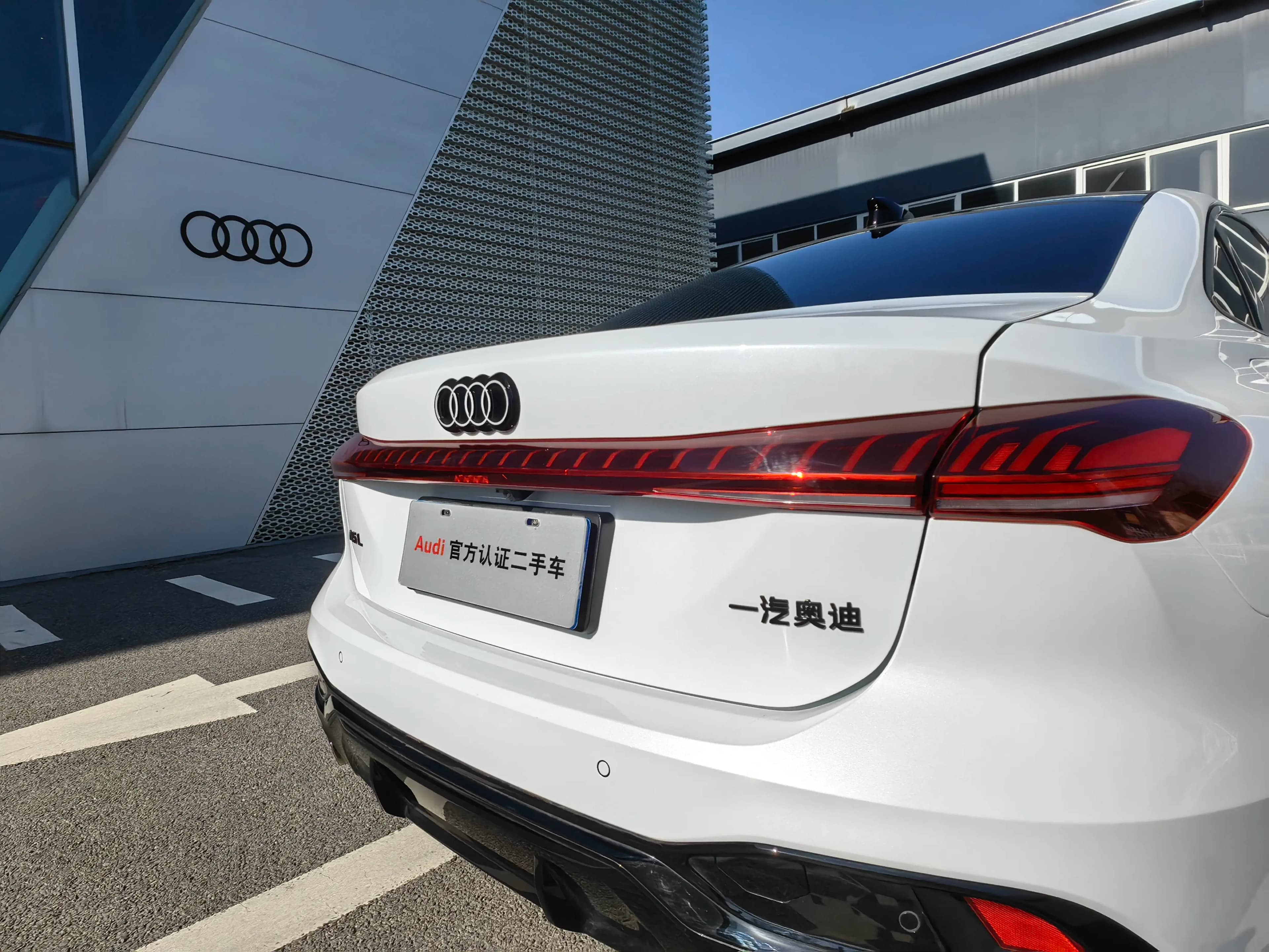 Audi A5L 2025 г. 2440 км. — фото 7