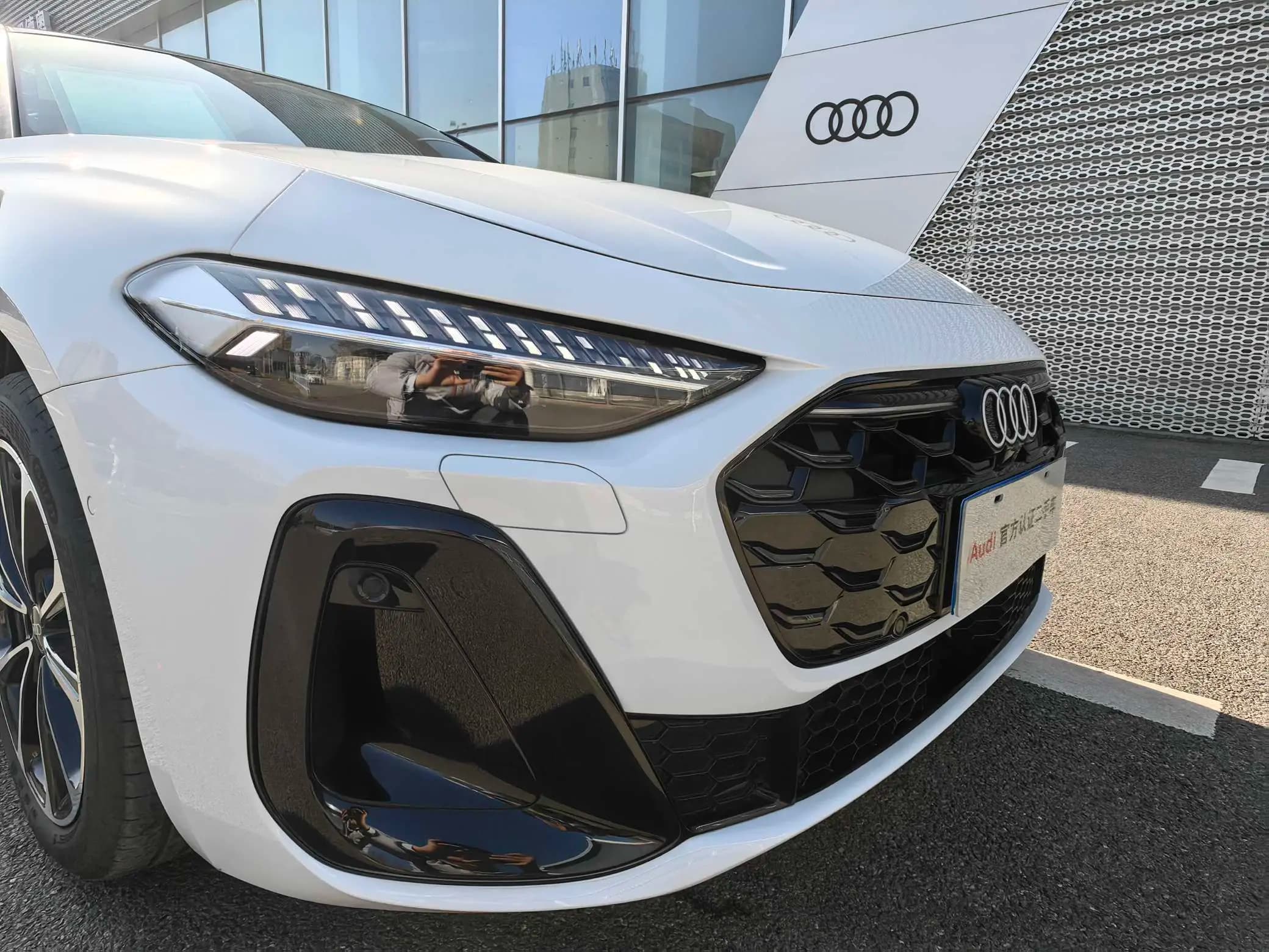 Audi A5L 2025 г. 2440 км. — фото 8