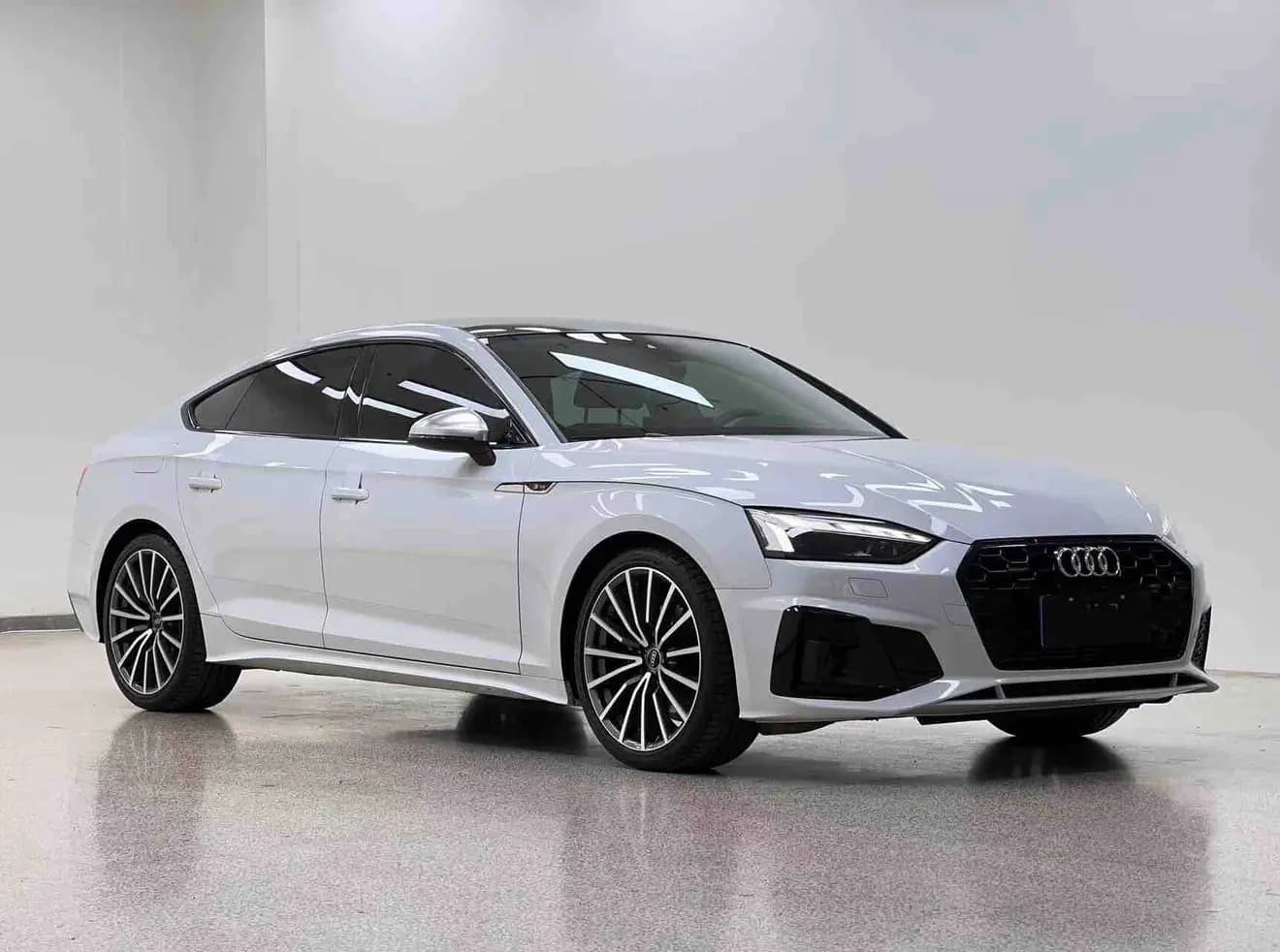 Audi A5 2024 г. 7117 км. — фото 3