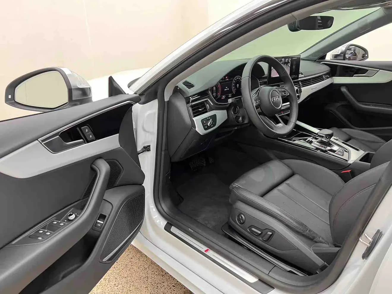 Audi A5 2024 г. 7117 км. — фото 23