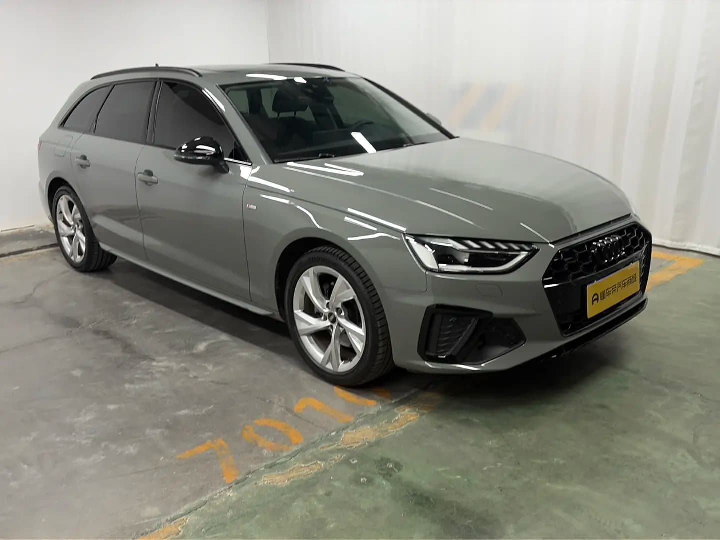 Audi A4 2022 г. 28621 км. — фото 3