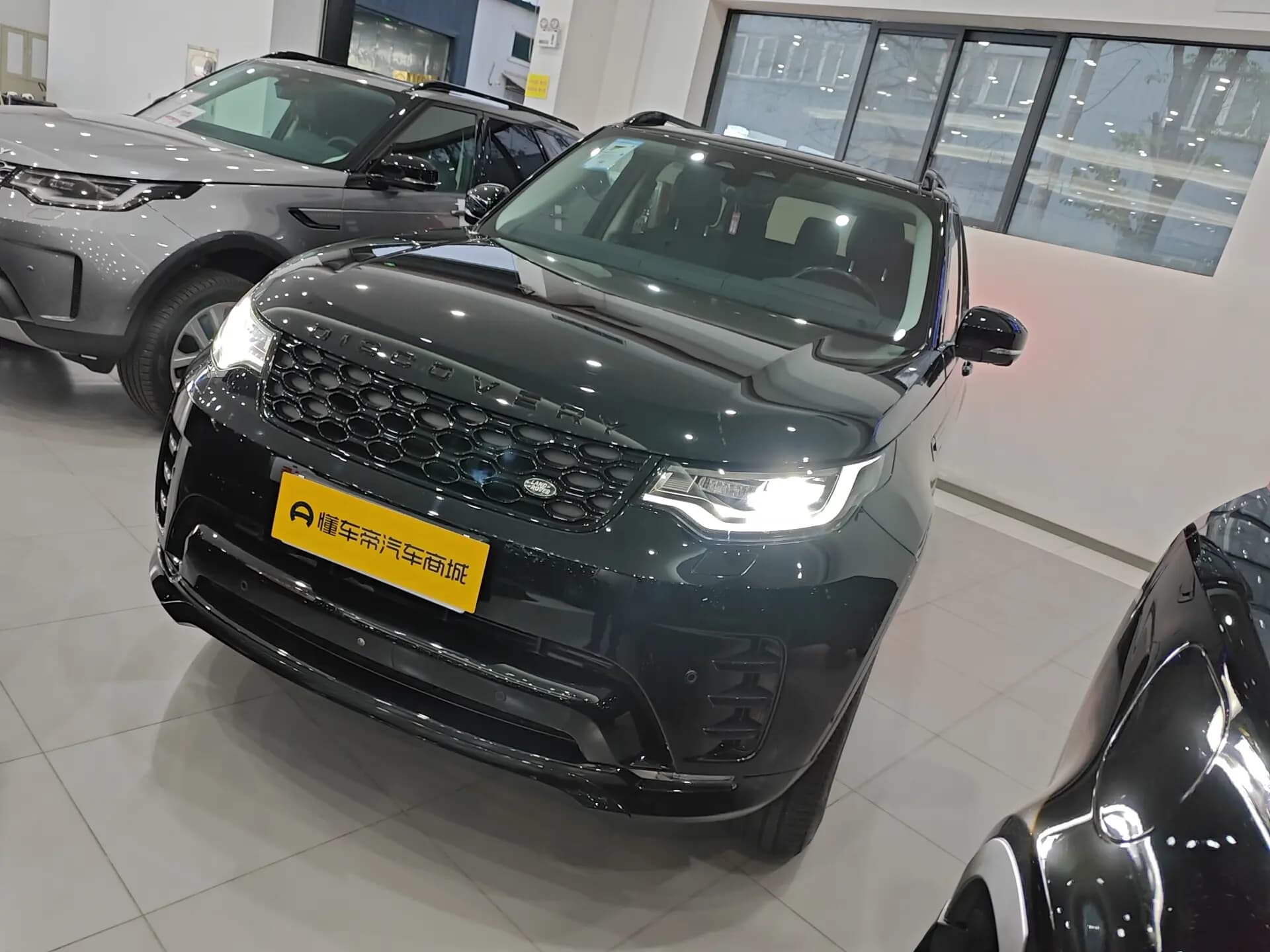 Land Rover Discovery 2022 г. 42027 км.