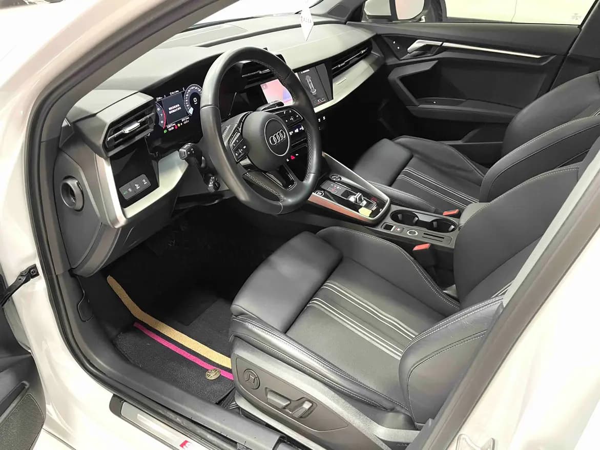 Audi A3 2023 г. 33036 км. — фото 13