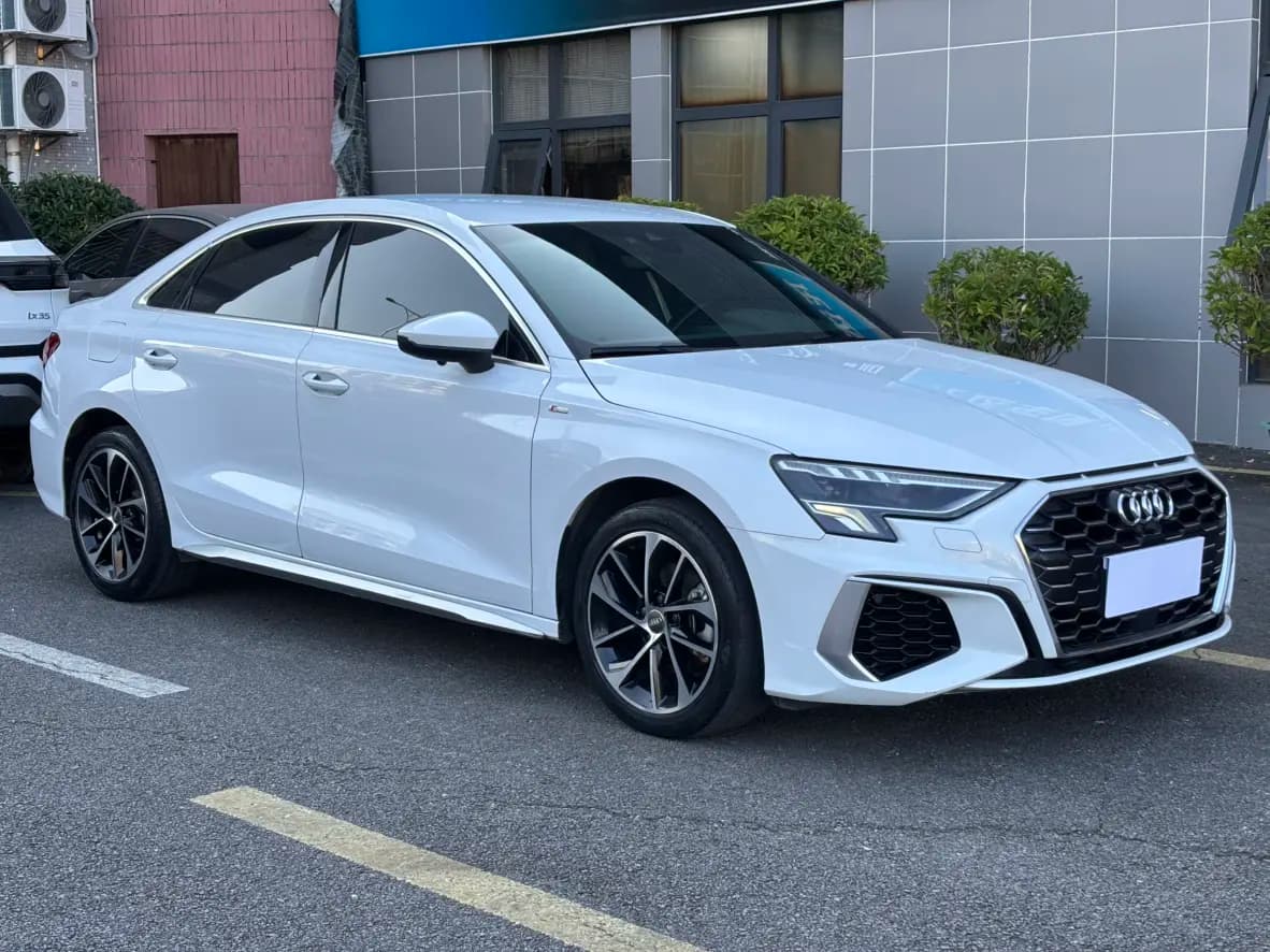 Audi A3 2022 г. 85026 км. — фото 3