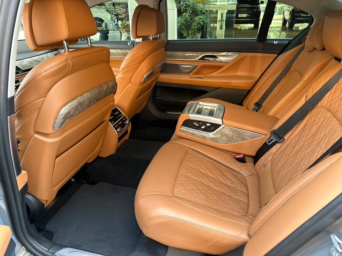 BMW 7 Series 2021 г. 65030 км. — фото 22