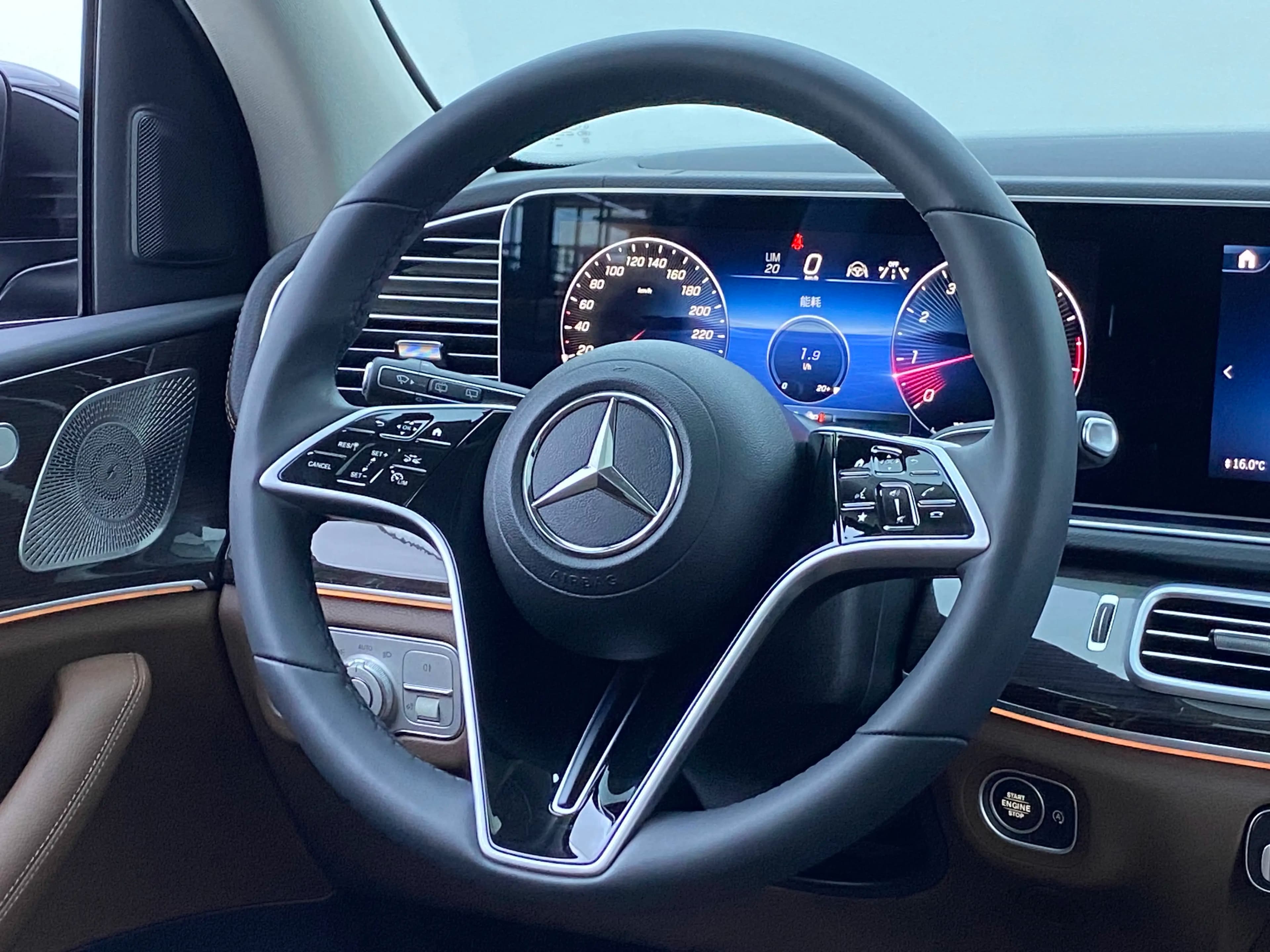 Mercedes-Benz GLE 2024 г. 6377 км. — фото 31