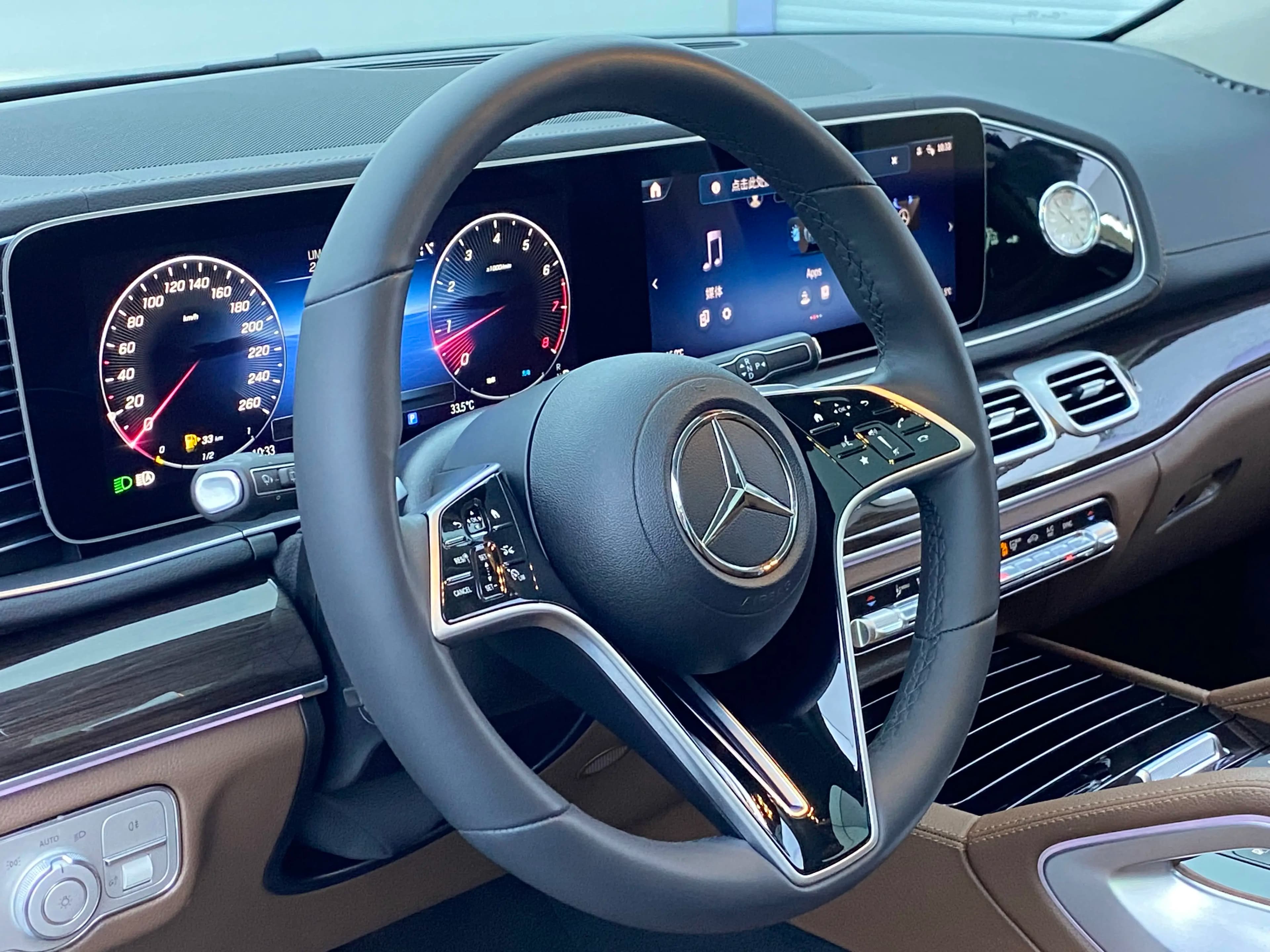 Mercedes-Benz GLE 2024 г. 6377 км. — фото 32