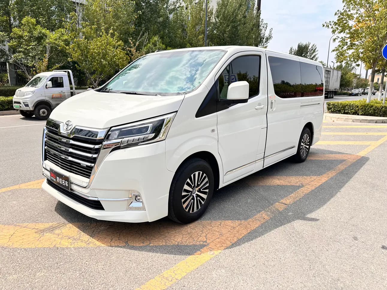 Toyota HiAce 2024 г. 10542 км.