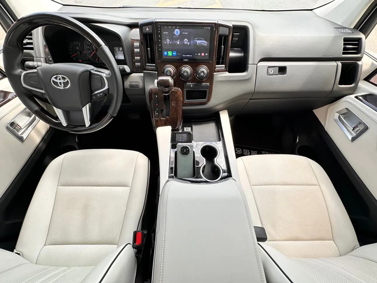 Toyota HiAce 2024 г. 10542 км. — фото 14
