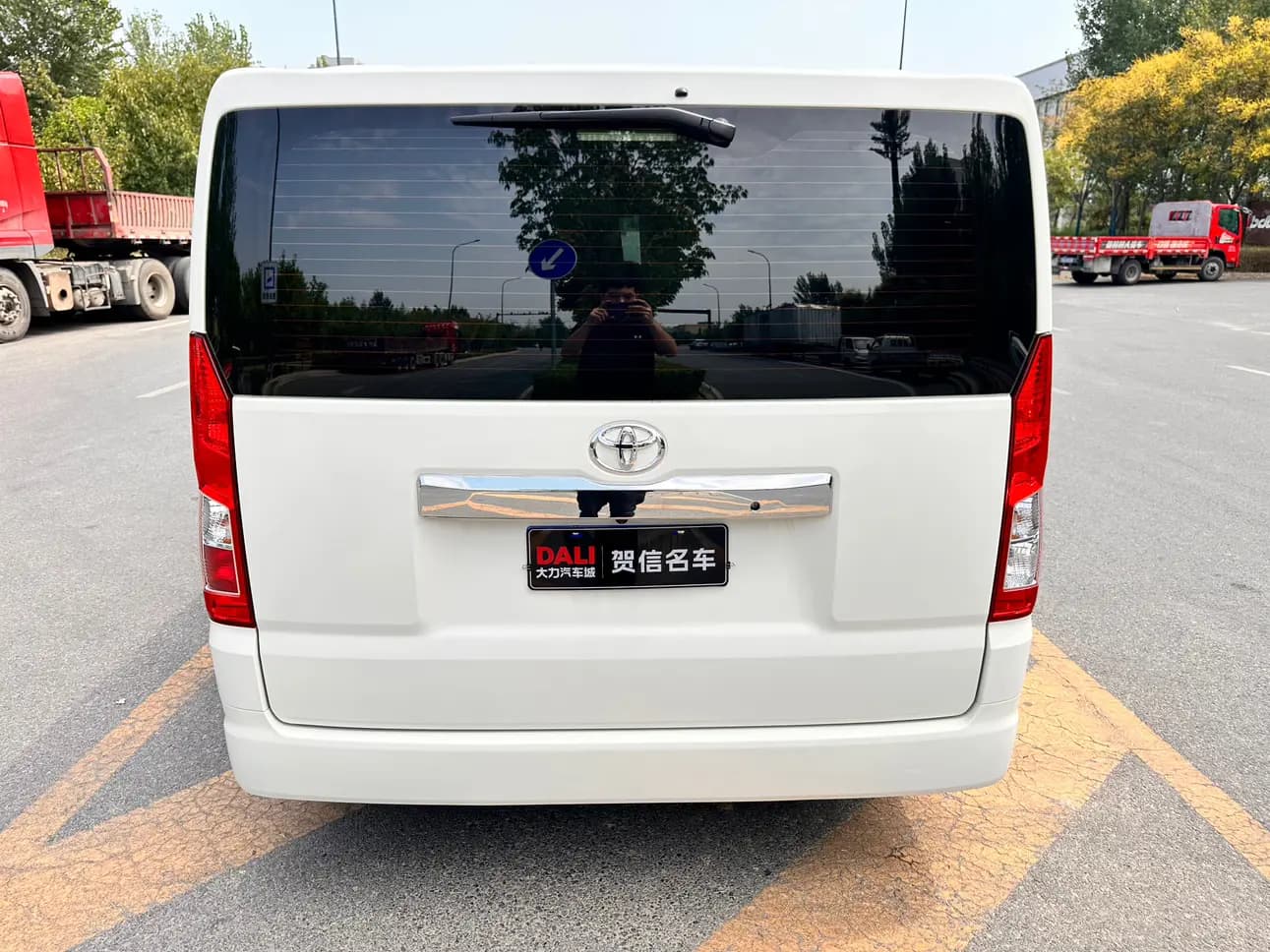 Toyota HiAce 2024 г. 10542 км. — фото 6