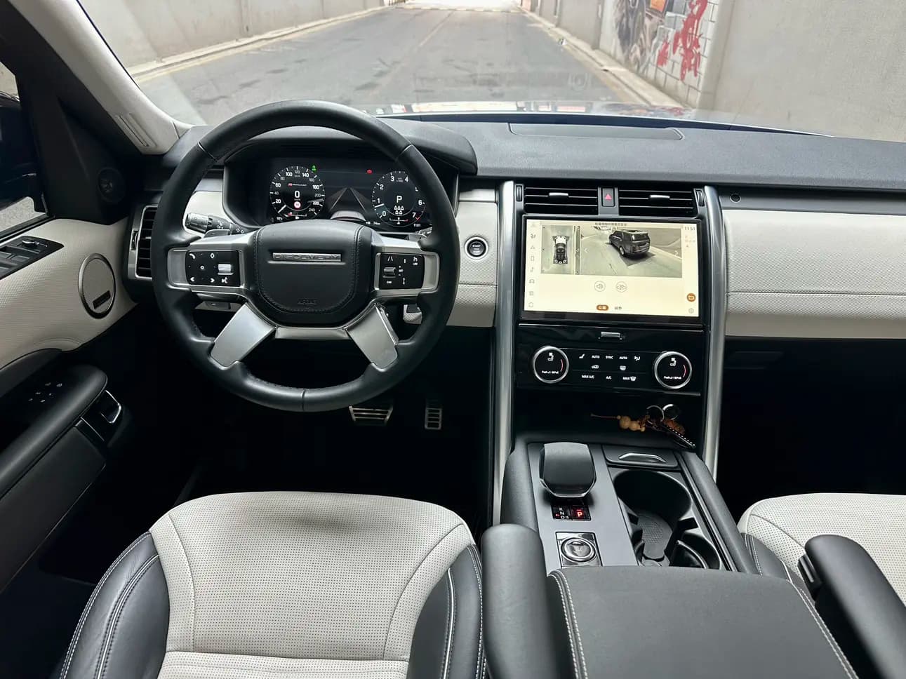 Land Rover Discovery 2021 г. 68091 км. — фото 17