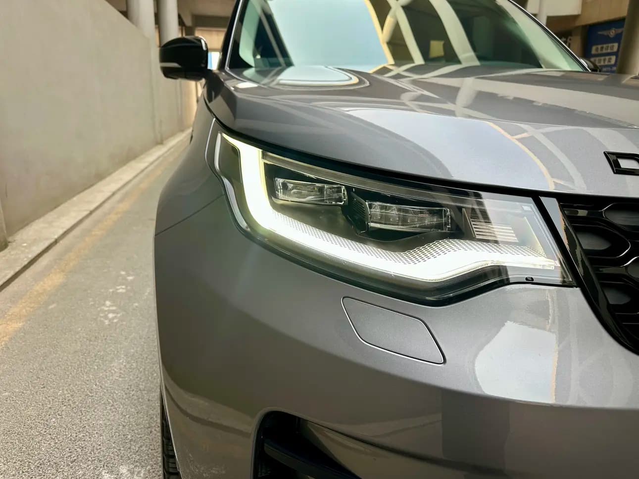 Land Rover Discovery 2021 г. 68091 км. — фото 7