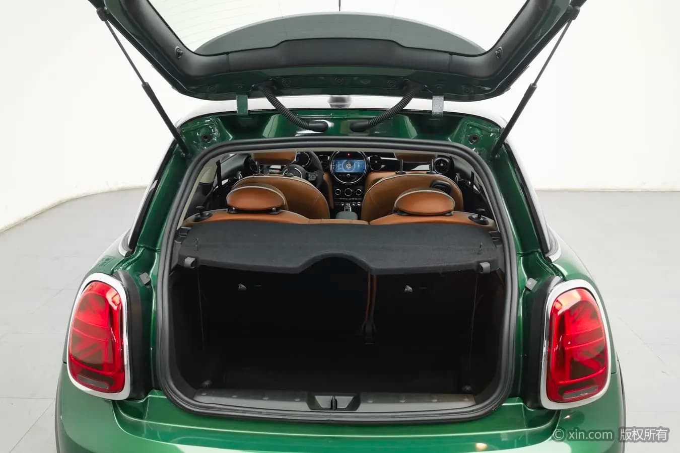MINI  2022 г. 45600 км. — фото 23