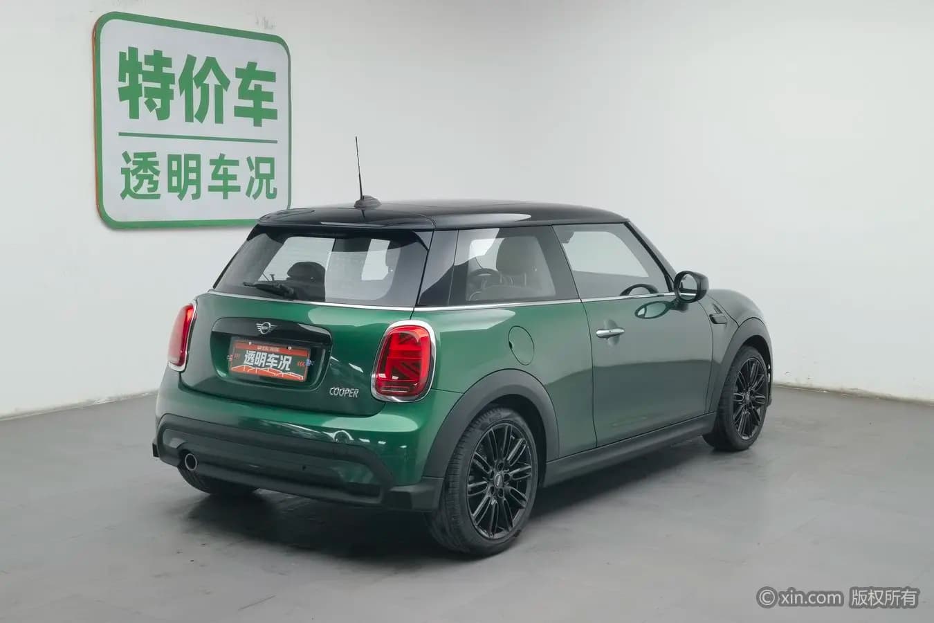 MINI  2022 г. 45600 км. — фото 4