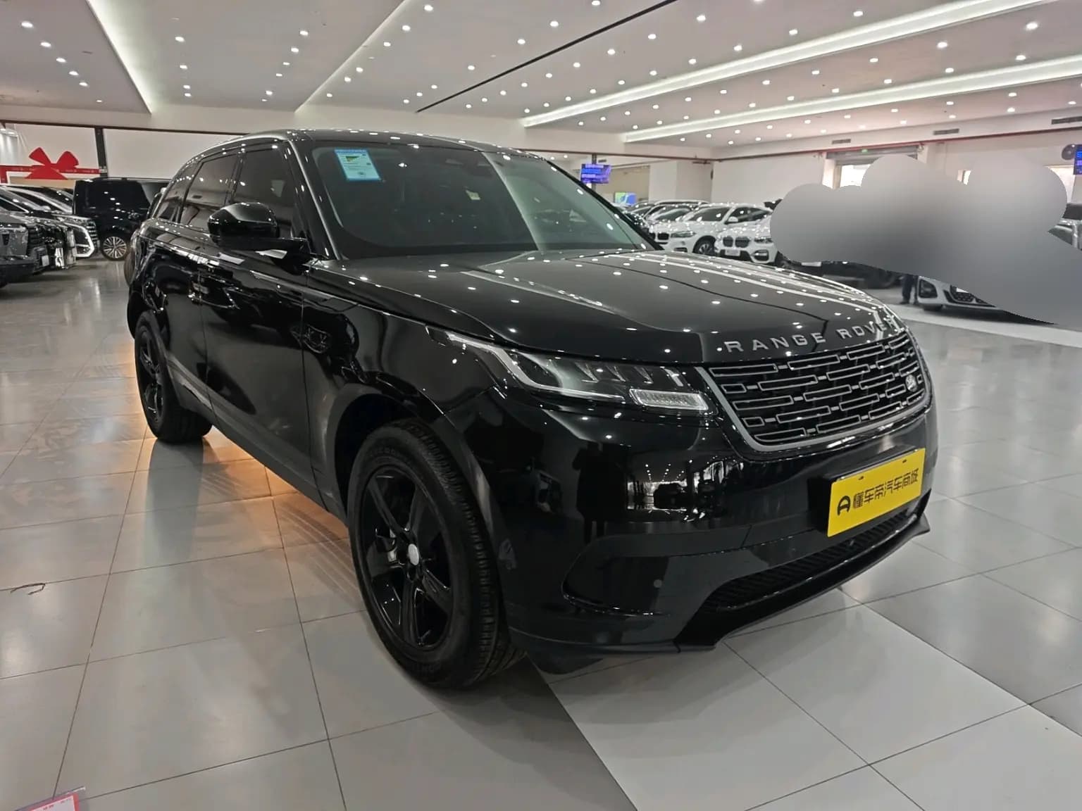 Land Rover Range Rover Velar 2024 г. 31209 км. — фото 3