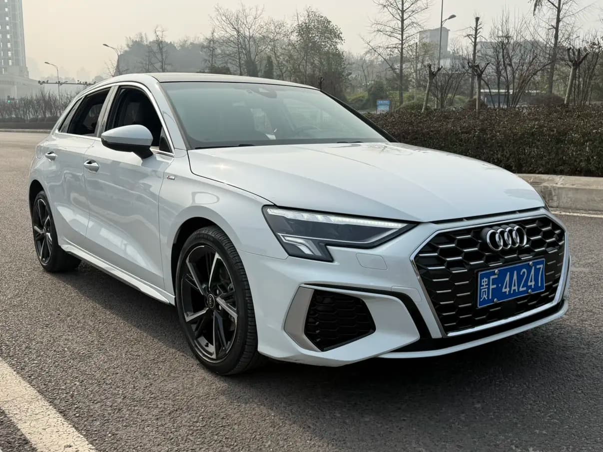 Audi A3 2022 г. 72064 км. — фото 3