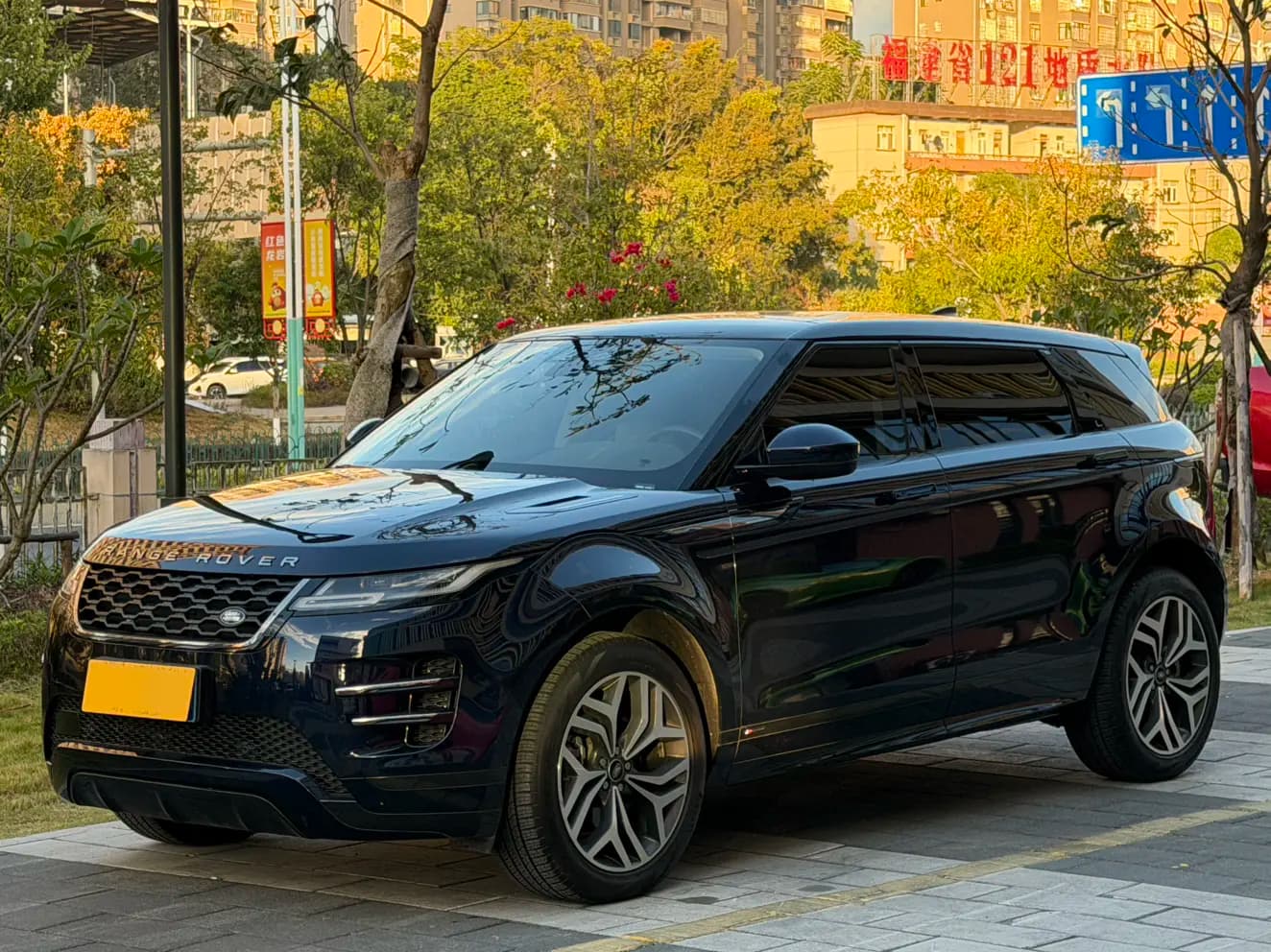 Land Rover Range Rover Evoque 2022 г. 60073 км.