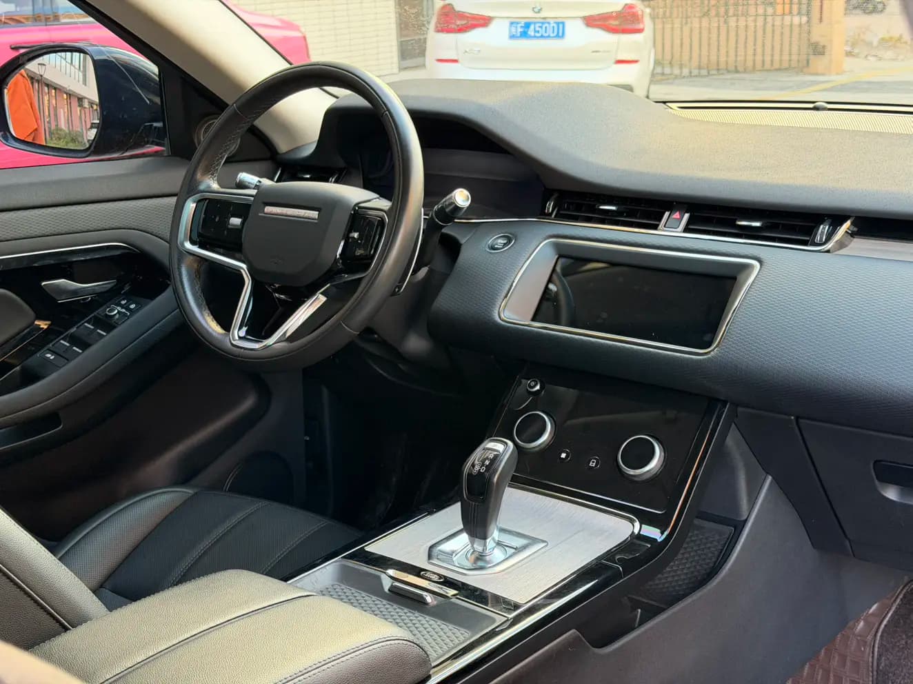 Land Rover Range Rover Evoque 2022 г. 60073 км. — фото 6