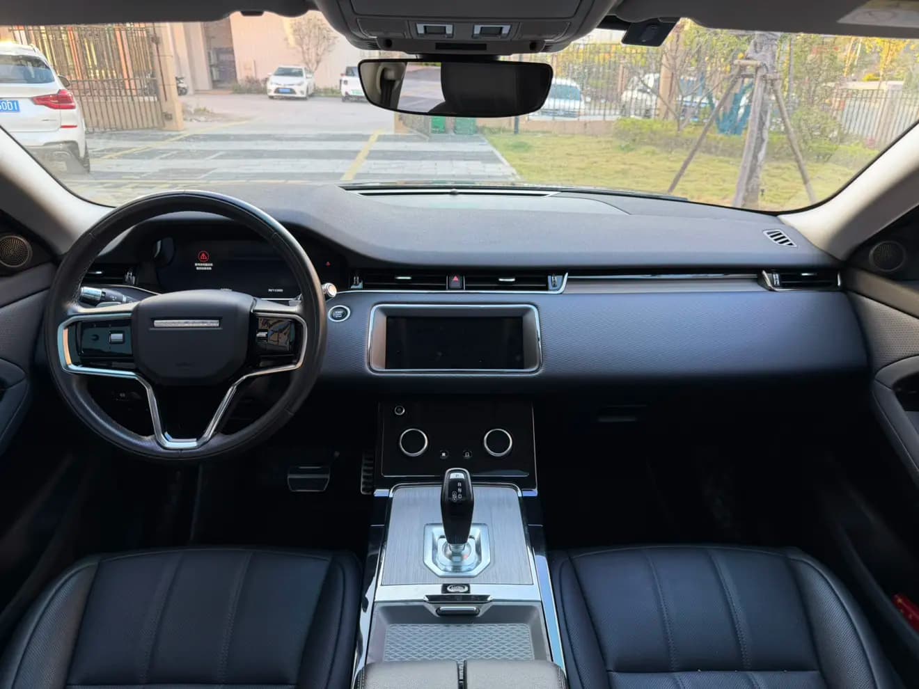 Land Rover Range Rover Evoque 2022 г. 60073 км. — фото 8