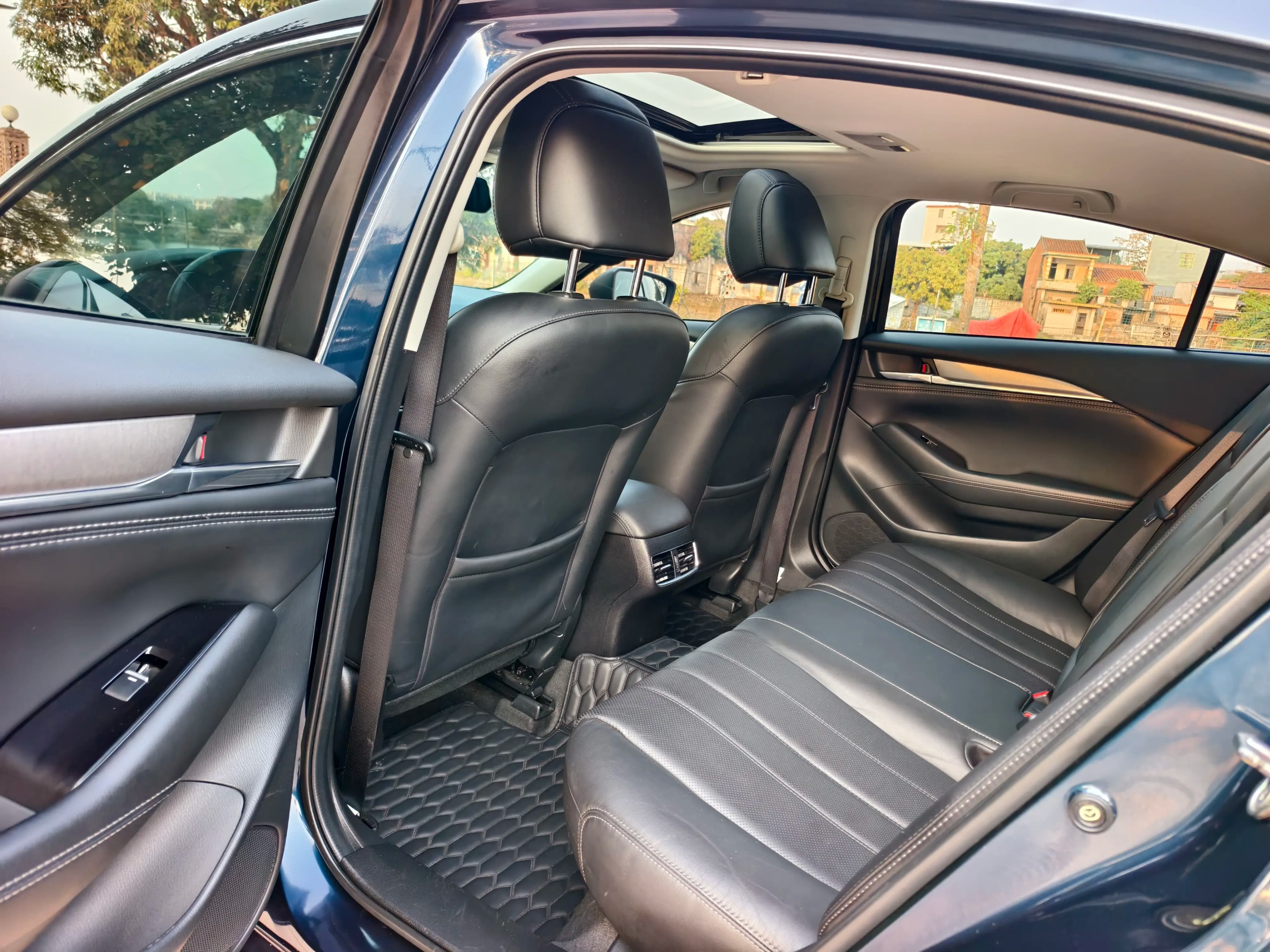 Mazda Atenza 2021 г. 54130 км. — фото 17