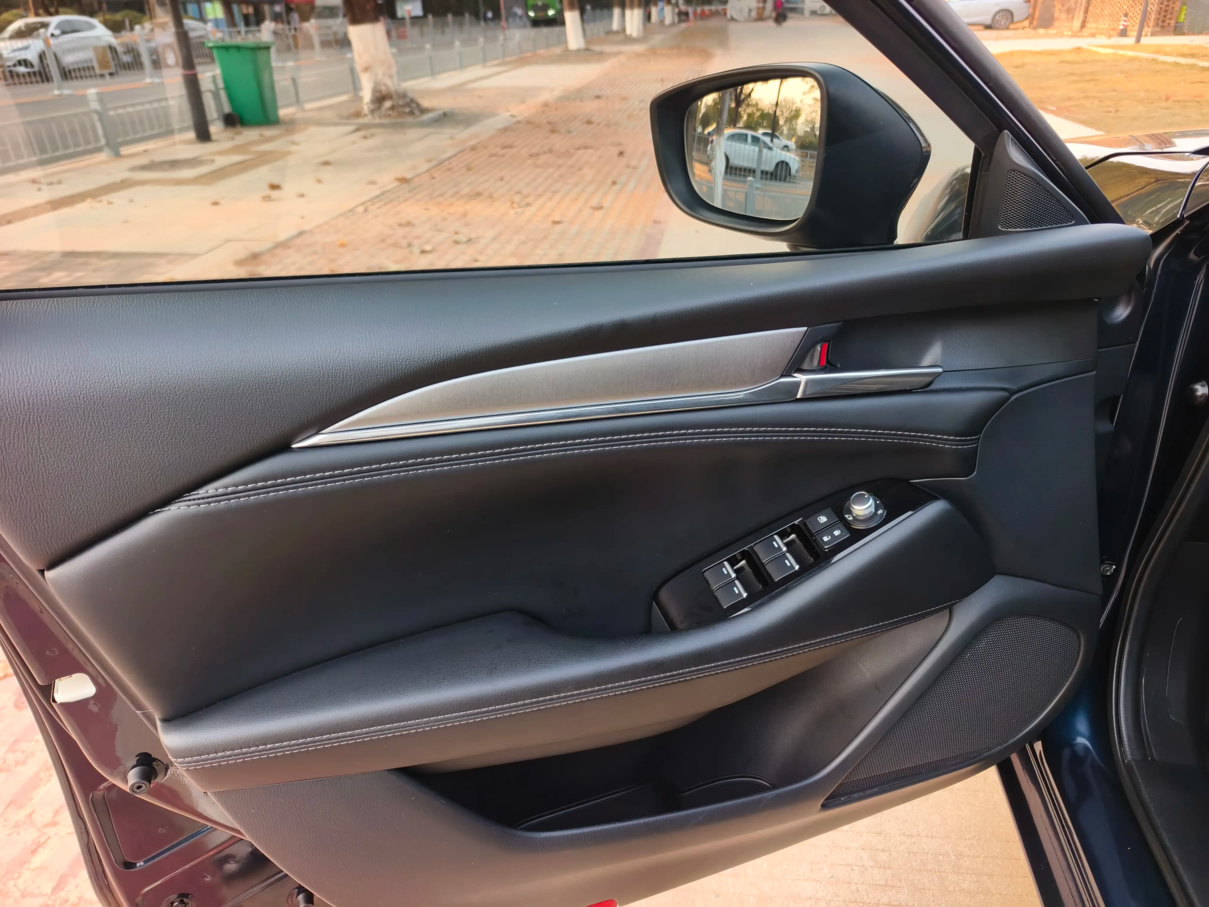 Mazda Atenza 2021 г. 54130 км. — фото 8