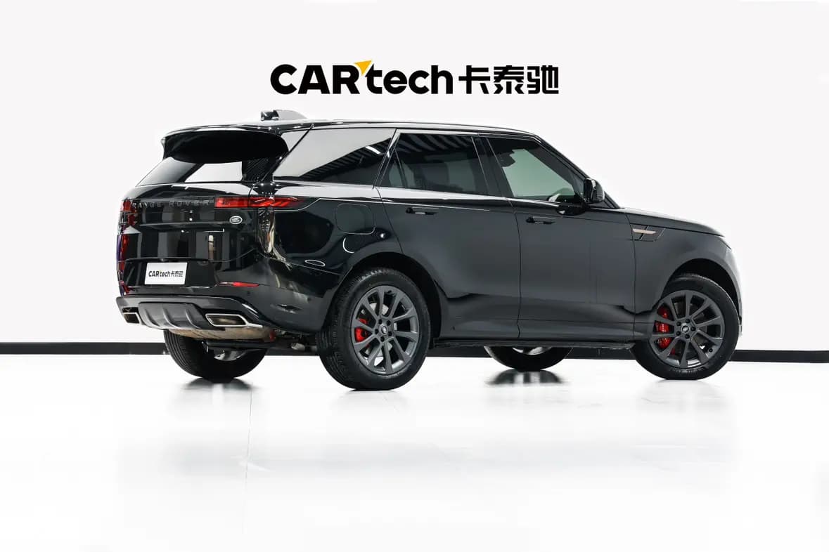 Land Rover Range Rover Sport 2024 г. 28569 км. — фото 7
