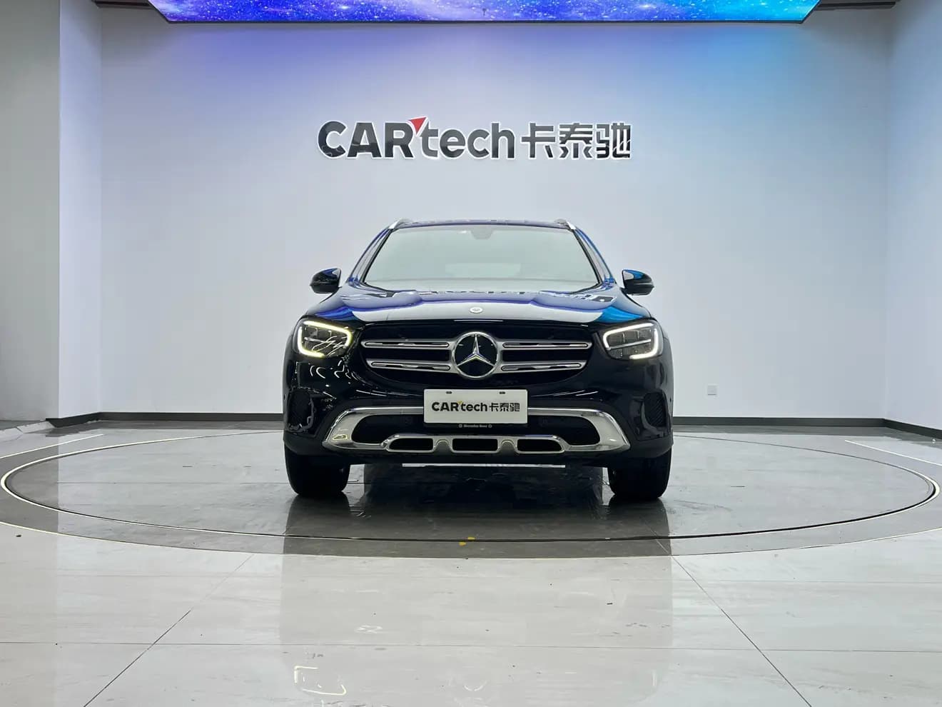Mercedes-Benz GLC 2021 г. 53077 км. — фото 2
