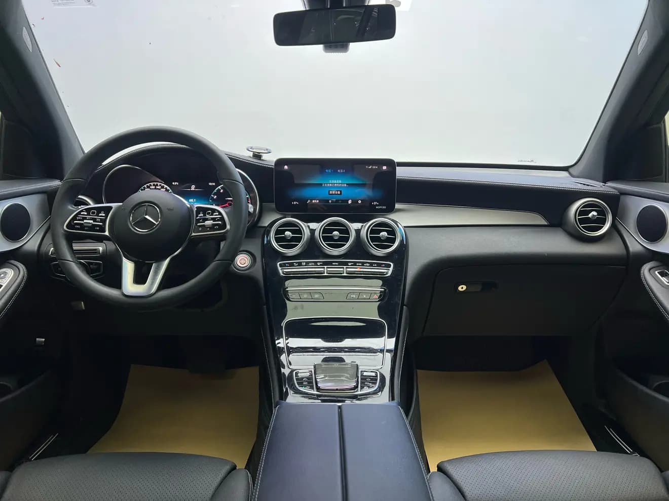 Mercedes-Benz GLC 2021 г. 53077 км. — фото 20