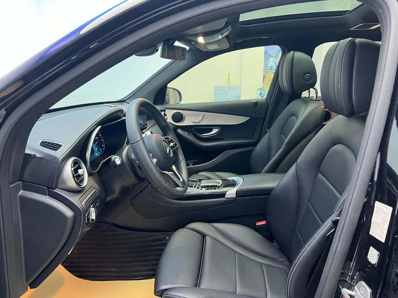Mercedes-Benz GLC 2021 г. 53077 км. — фото 23