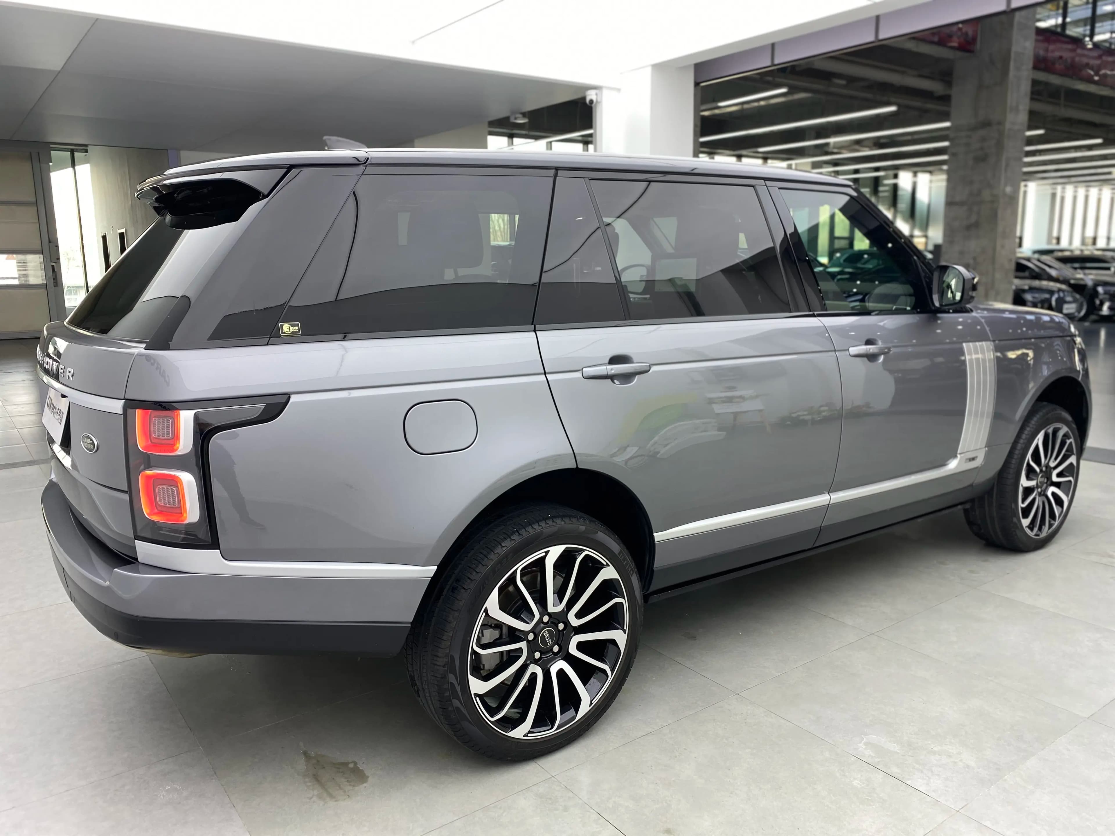 Land Rover Range rover 2022 г. 75093 км. — фото 8