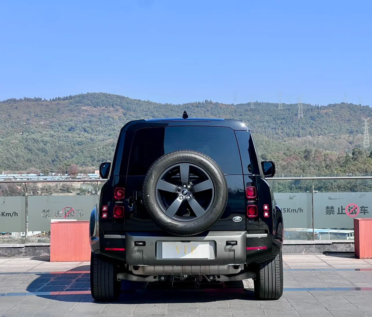 Land Rover Guard 2023 г. 27118 км. — фото 4