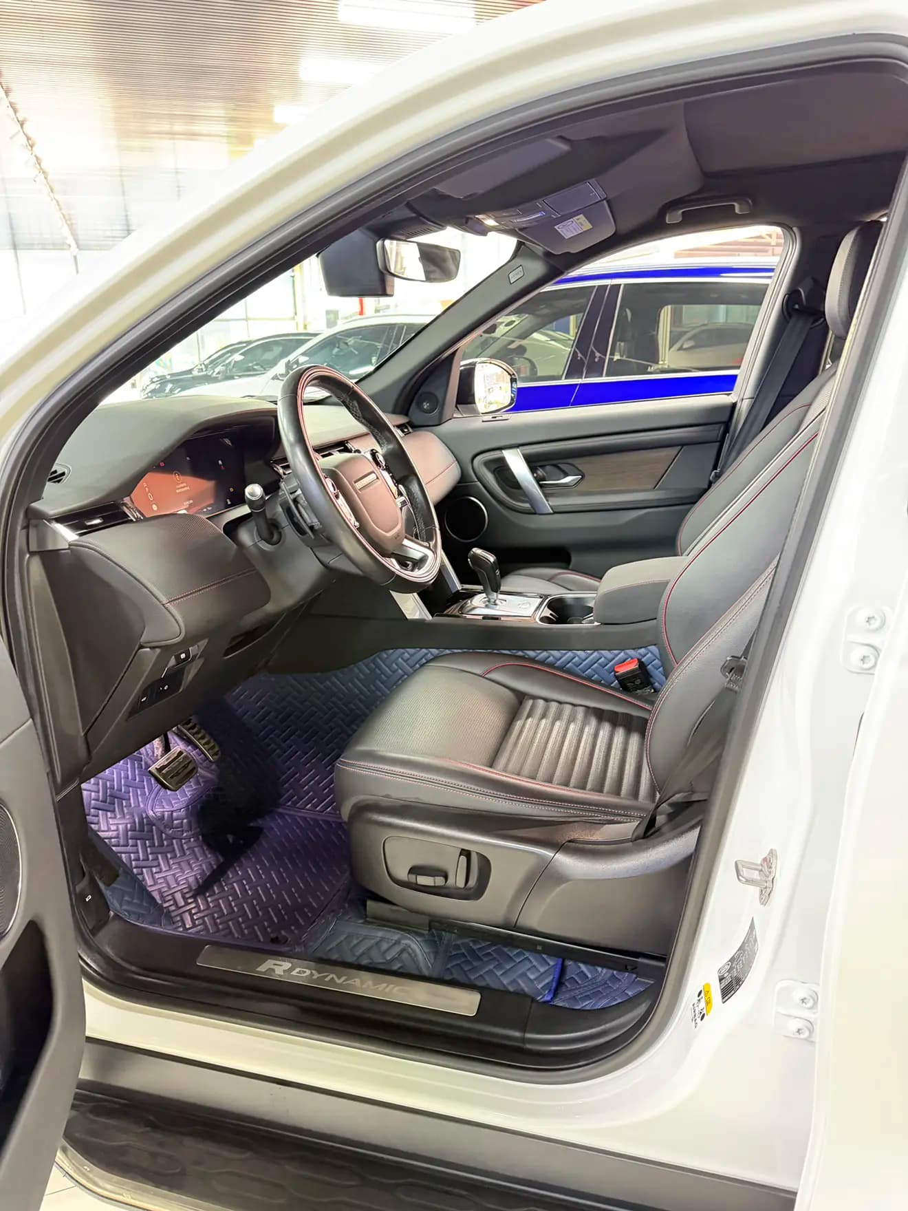 Land Rover Discover Sports 2021 г. 61072 км. — фото 6