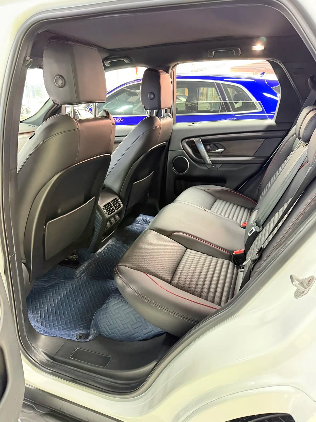 Land Rover Discover Sports 2021 г. 61072 км. — фото 8