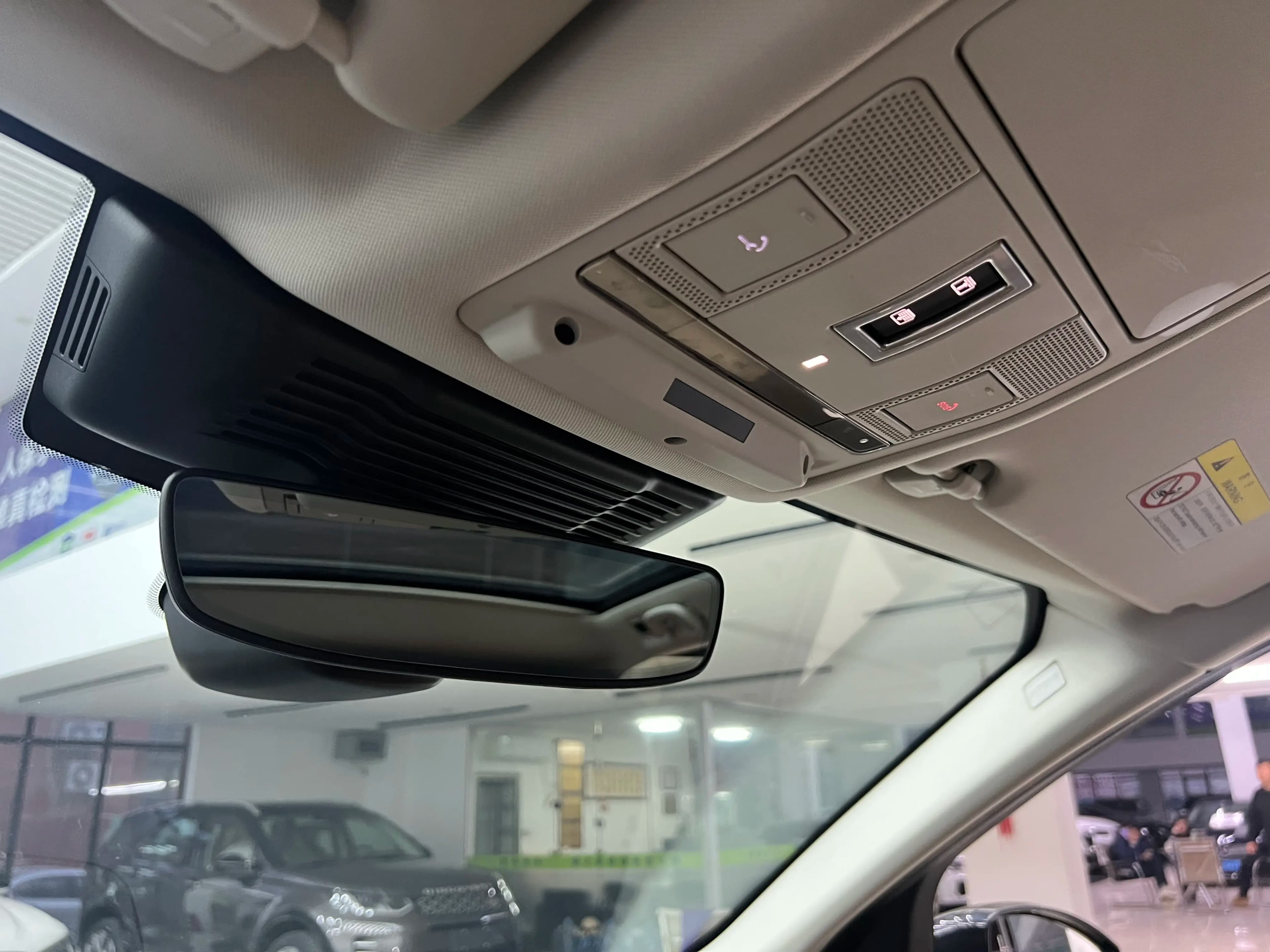 Land Rover Discover Sports 2024 г. 38000 км. — фото 17