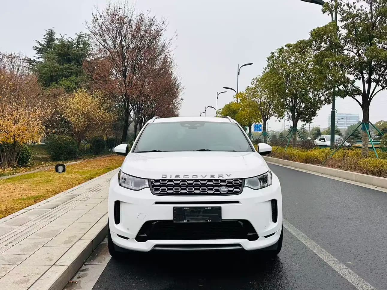 Land Rover Discover Sports 2022 г. 44048 км. — фото 2