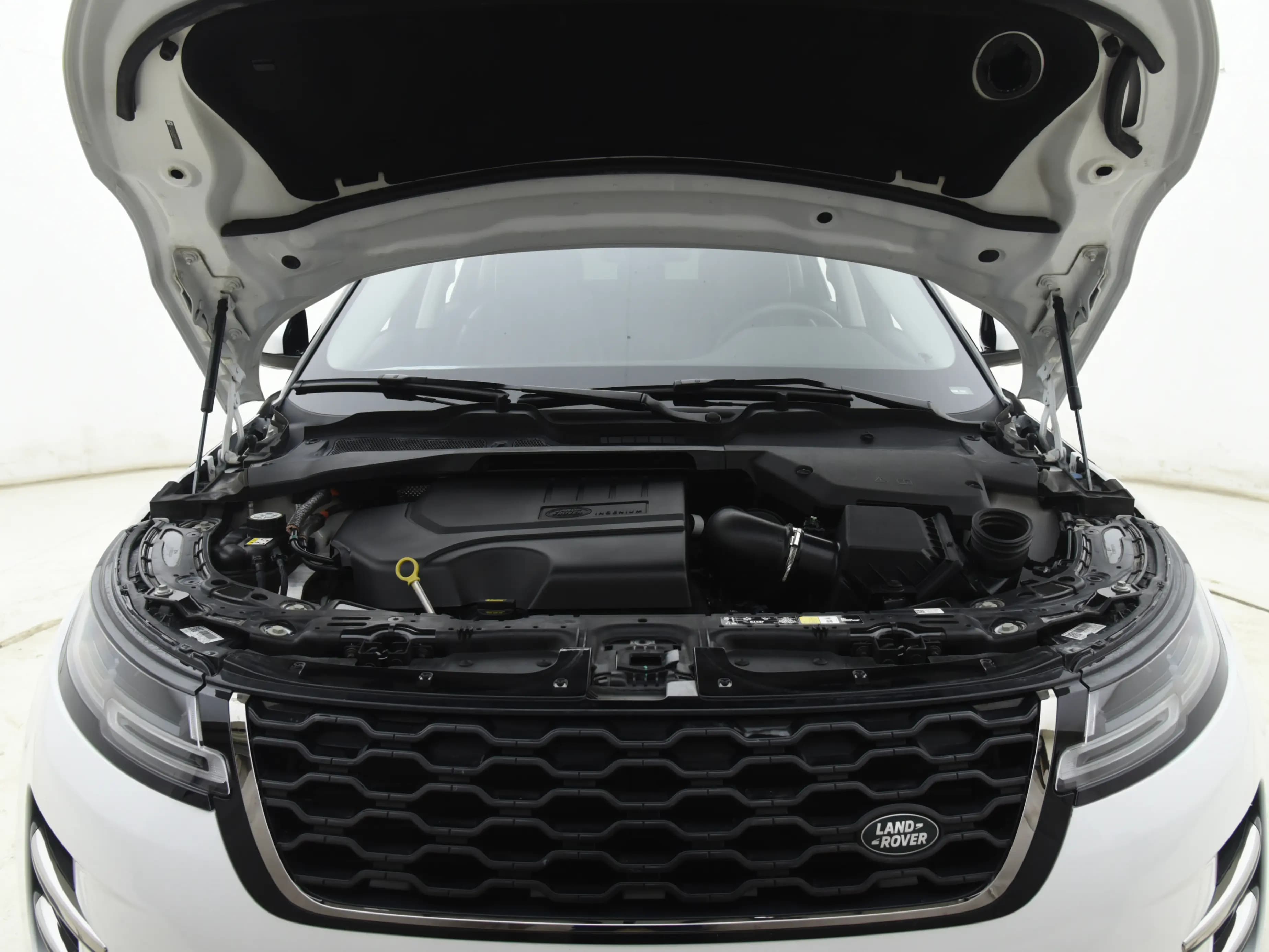 Land Rover Range Rover Evoque 2023 г. 28064 км. — фото 6