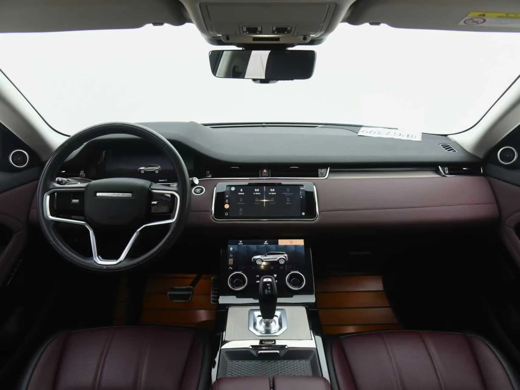 Land Rover Range Rover Evoque 2023 г. 28064 км. — фото 9