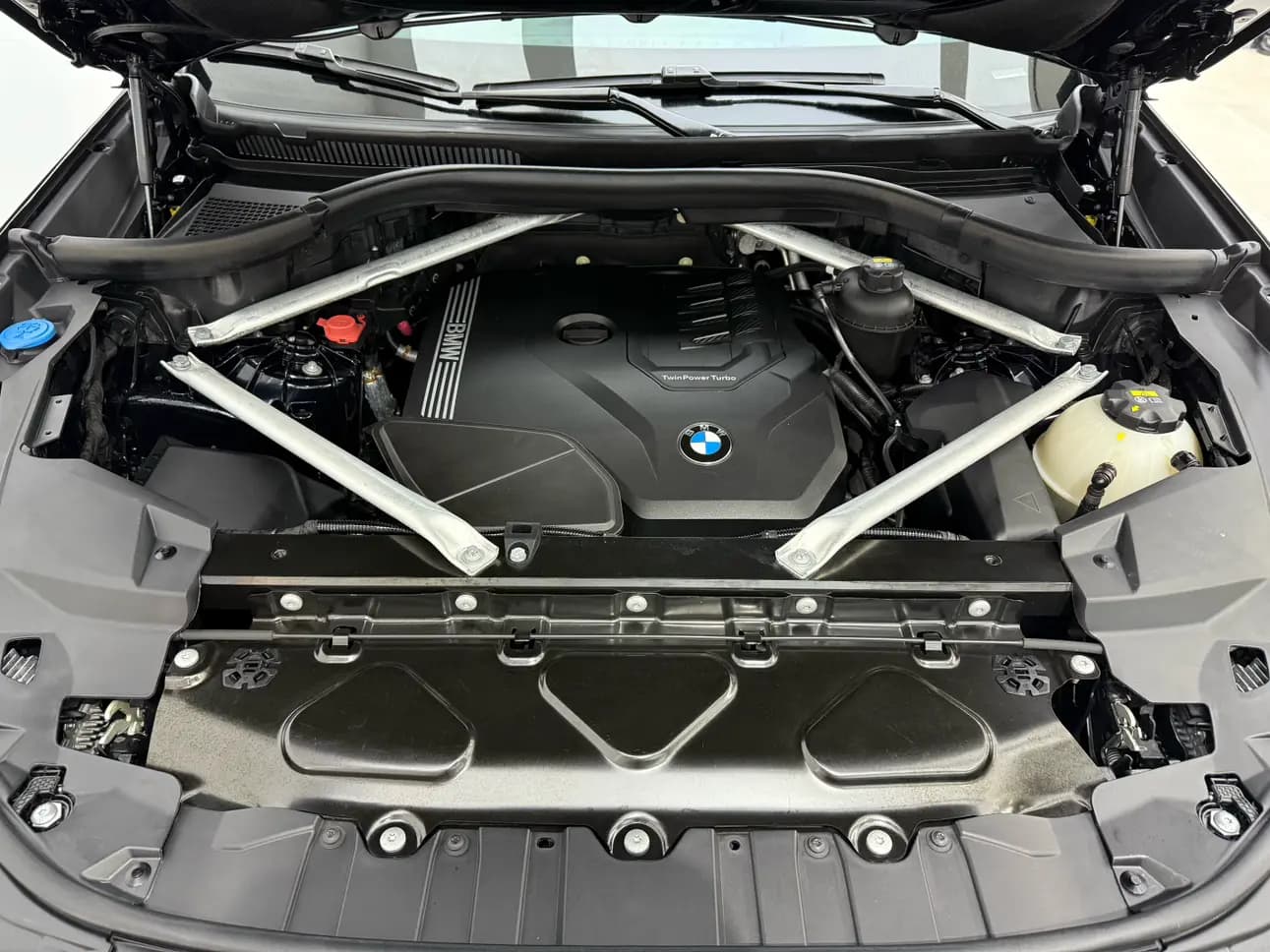 BMW X6 2022 г. 75125 км. — фото 6